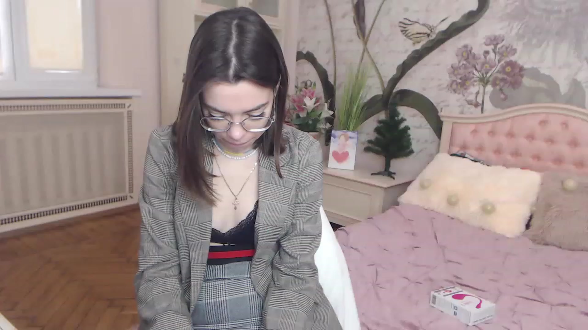 Gallery image thumbnail from Alisha_Norris's myfreecams stream on, 01/01/2023, 11:24 image 19 of 20