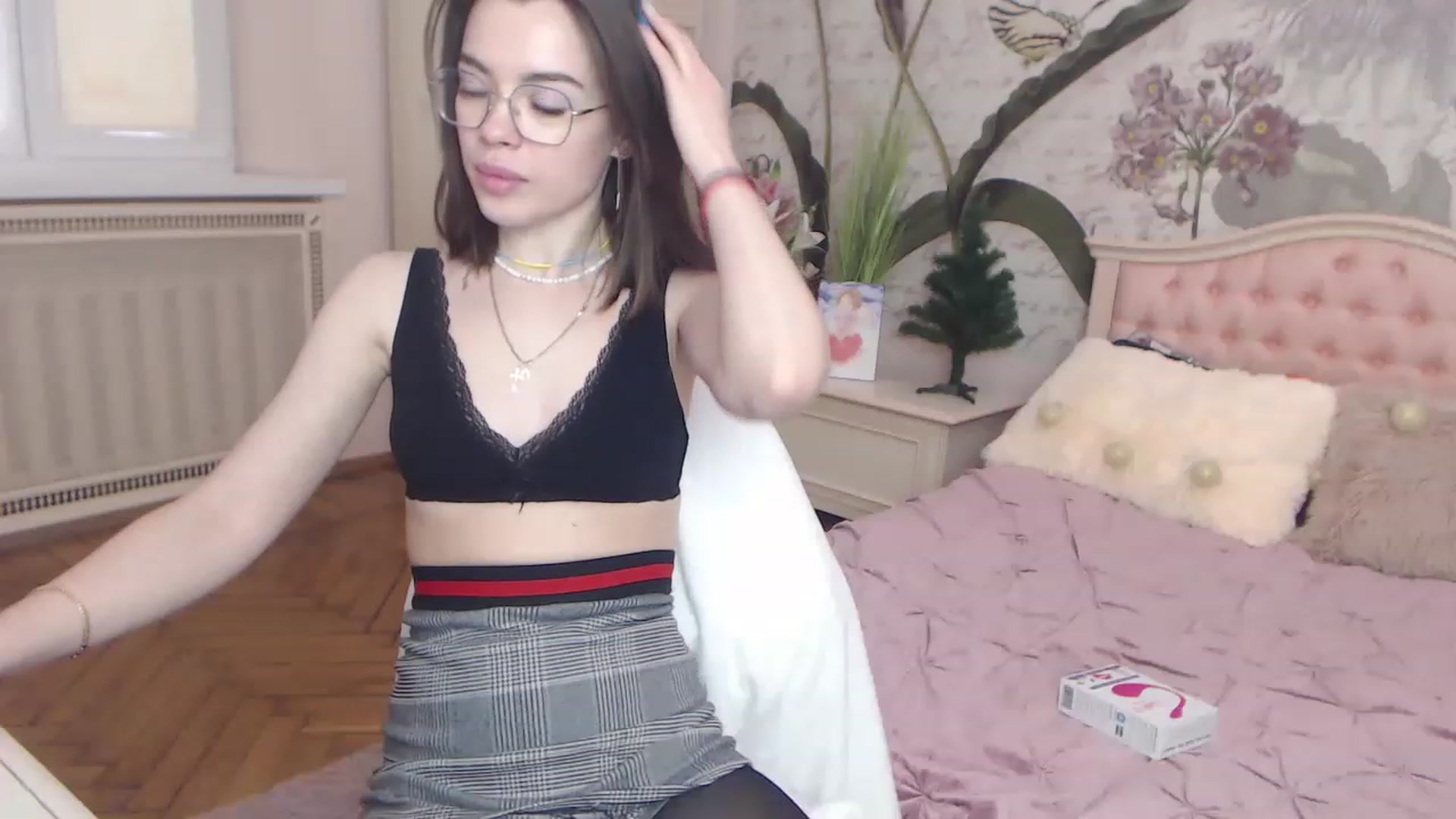 Gallery image thumbnail from Alisha_Norris's myfreecams stream on, 01/01/2023, 11:24 image 13 of 20