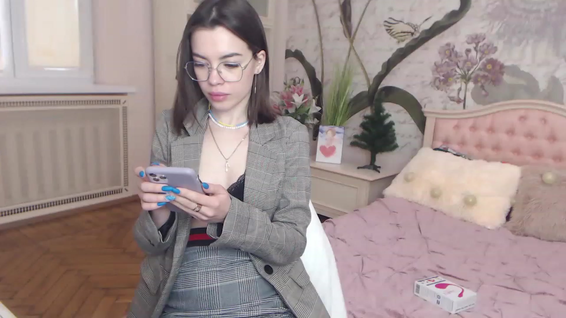 Gallery image thumbnail from Alisha_Norris's myfreecams stream on, 01/01/2023, 11:24 image 17 of 20