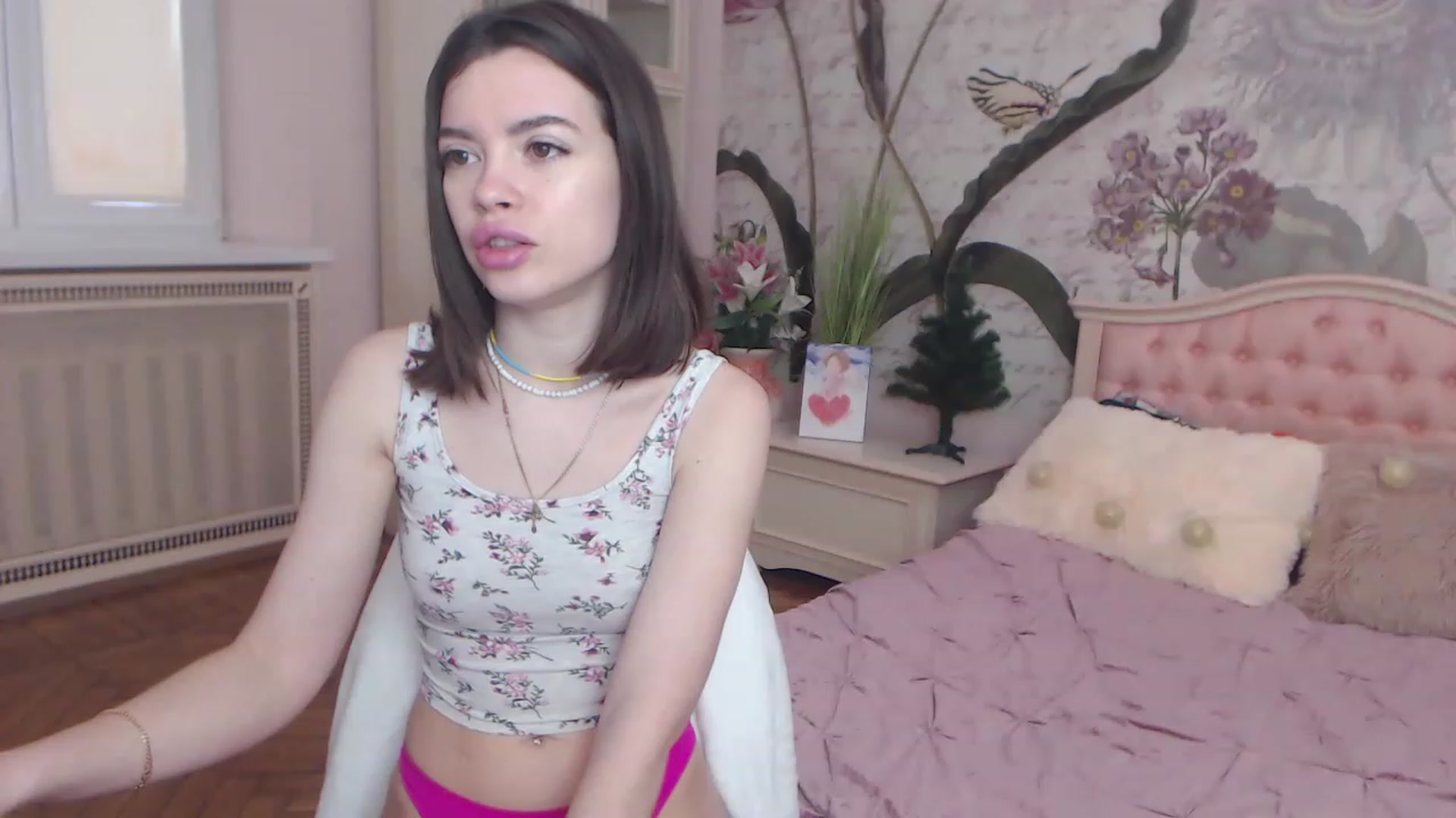 Gallery image thumbnail from Alisha_Norris's myfreecams stream on, 01/02/2023, 09:38 image 1 of 20