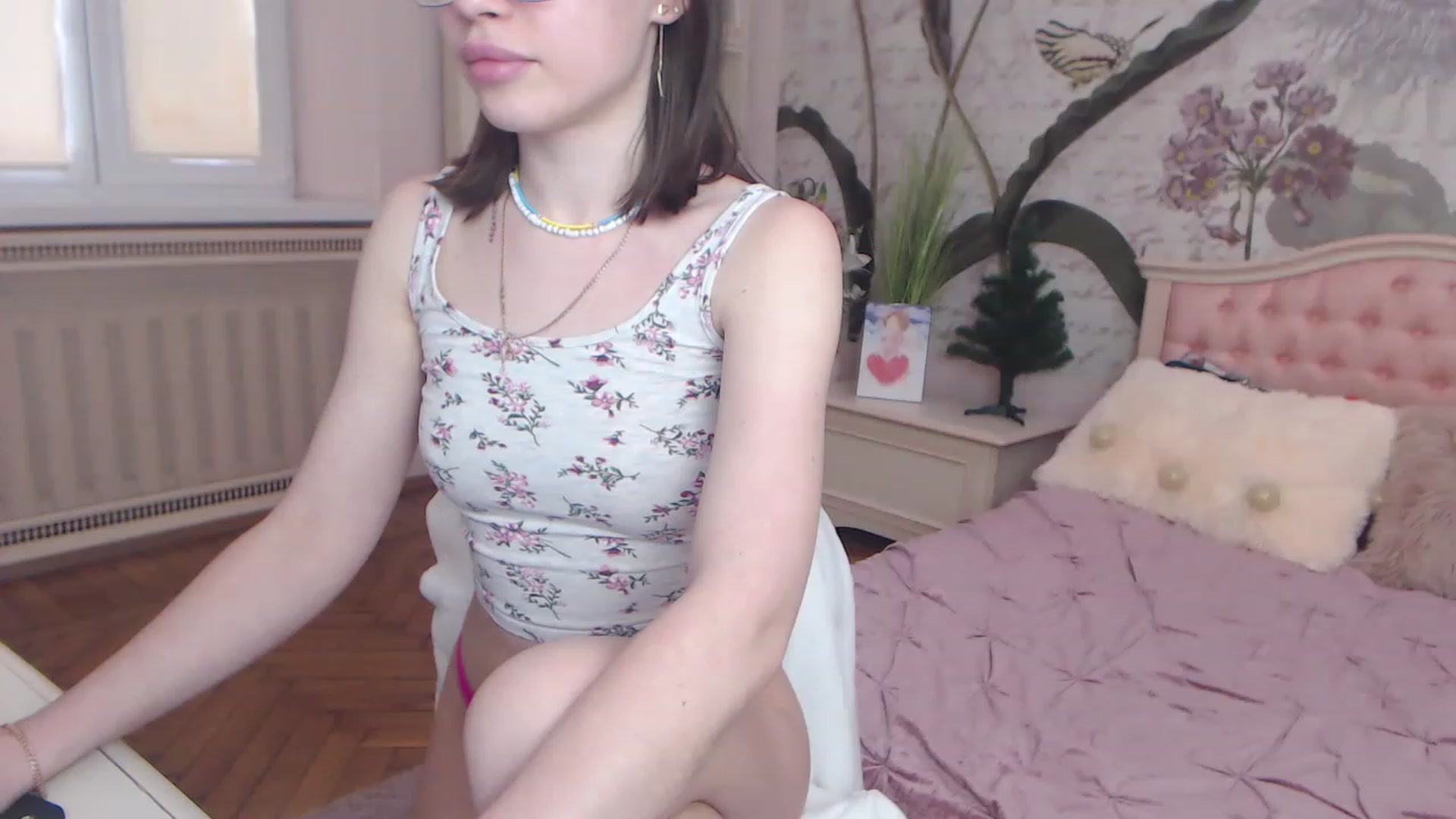 Gallery image thumbnail from Alisha_Norris's myfreecams stream on, 01/02/2023, 12:02 image 18 of 20