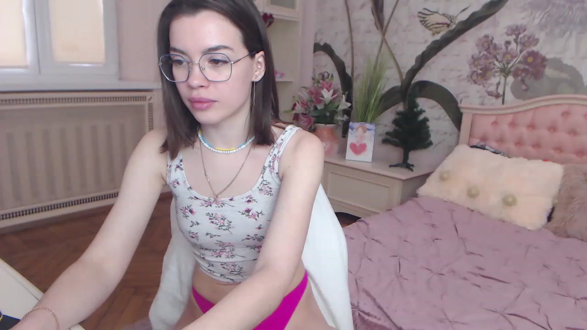 Gallery image thumbnail from Alisha_Norris's myfreecams stream on, 01/02/2023, 12:02 image 2 of 20