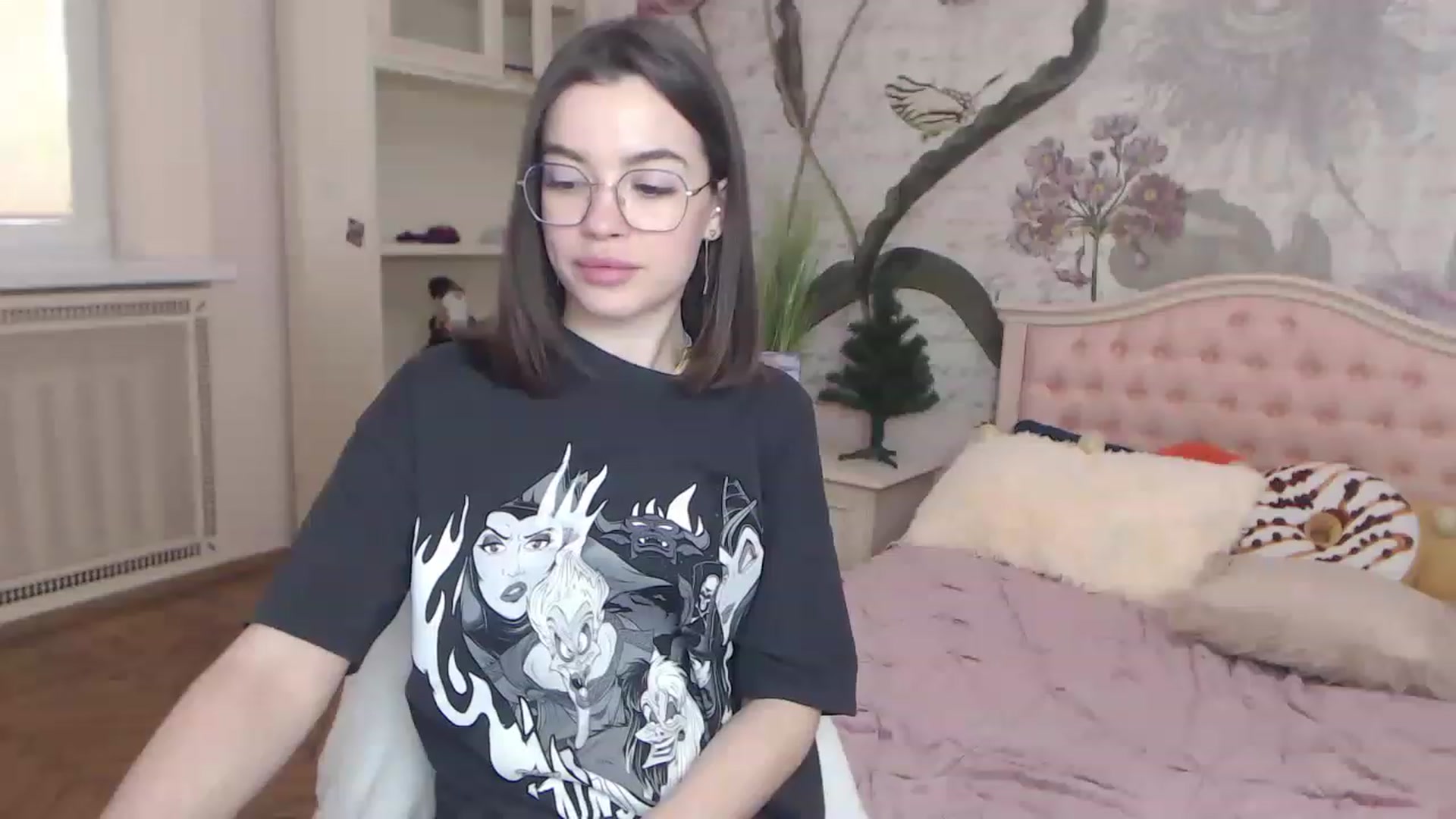 Gallery image thumbnail from Alisha_Norris's myfreecams stream on, 01/08/2023, 11:53 image 11 of 20
