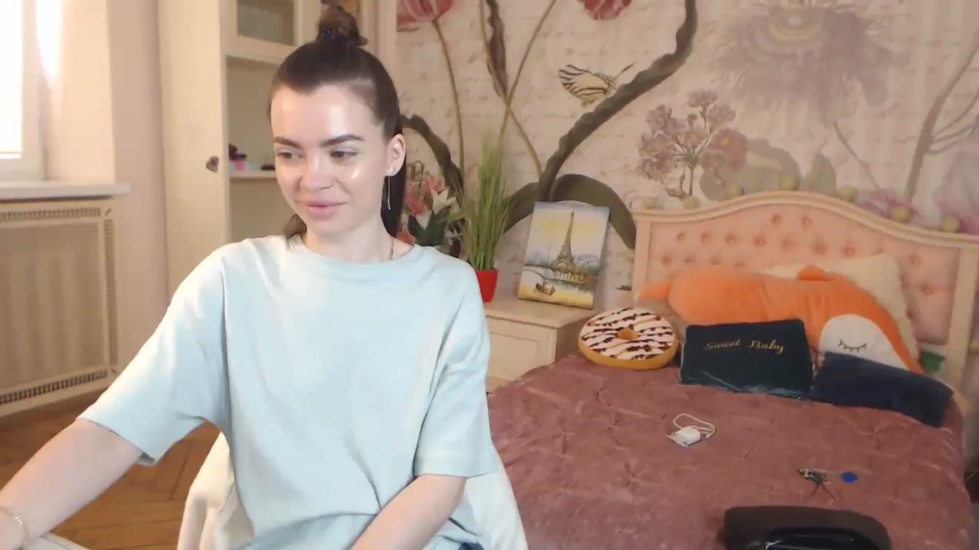 Gallery image thumbnail from Alisha_Norris's myfreecams stream on, 06/16/2024, 09:23 image 5 of 20
