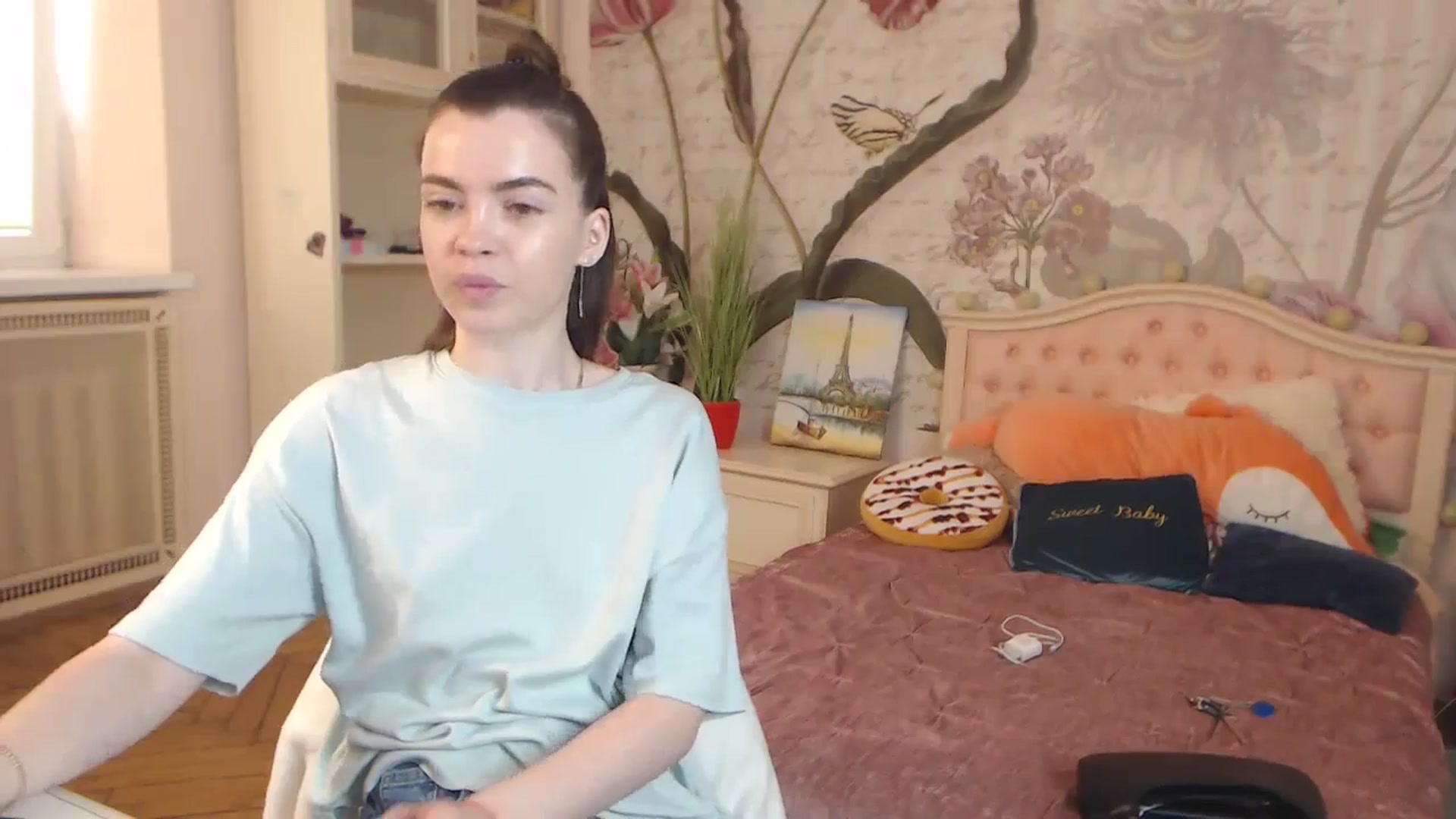 Gallery image thumbnail from Alisha_Norris's myfreecams stream on, 06/16/2024, 09:23 image 7 of 20