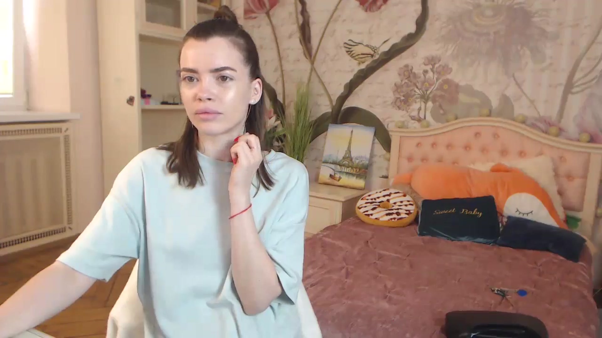 Gallery image thumbnail from Alisha_Norris's myfreecams stream on, 06/16/2024, 09:23 image 16 of 20