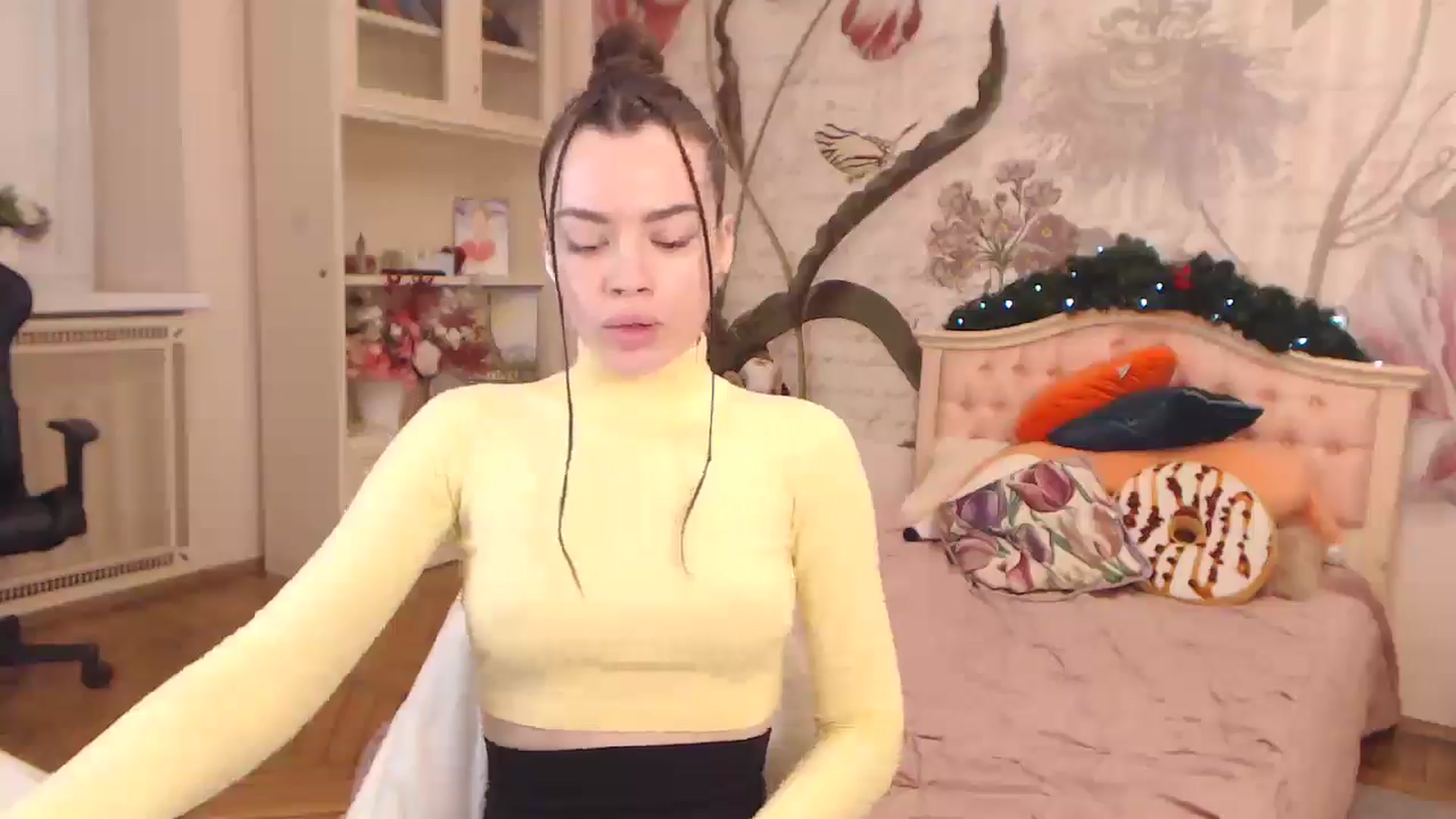Gallery image thumbnail from Alisha_Norris's myfreecams stream on, 12/30/2024, 10:26 image 12 of 20
