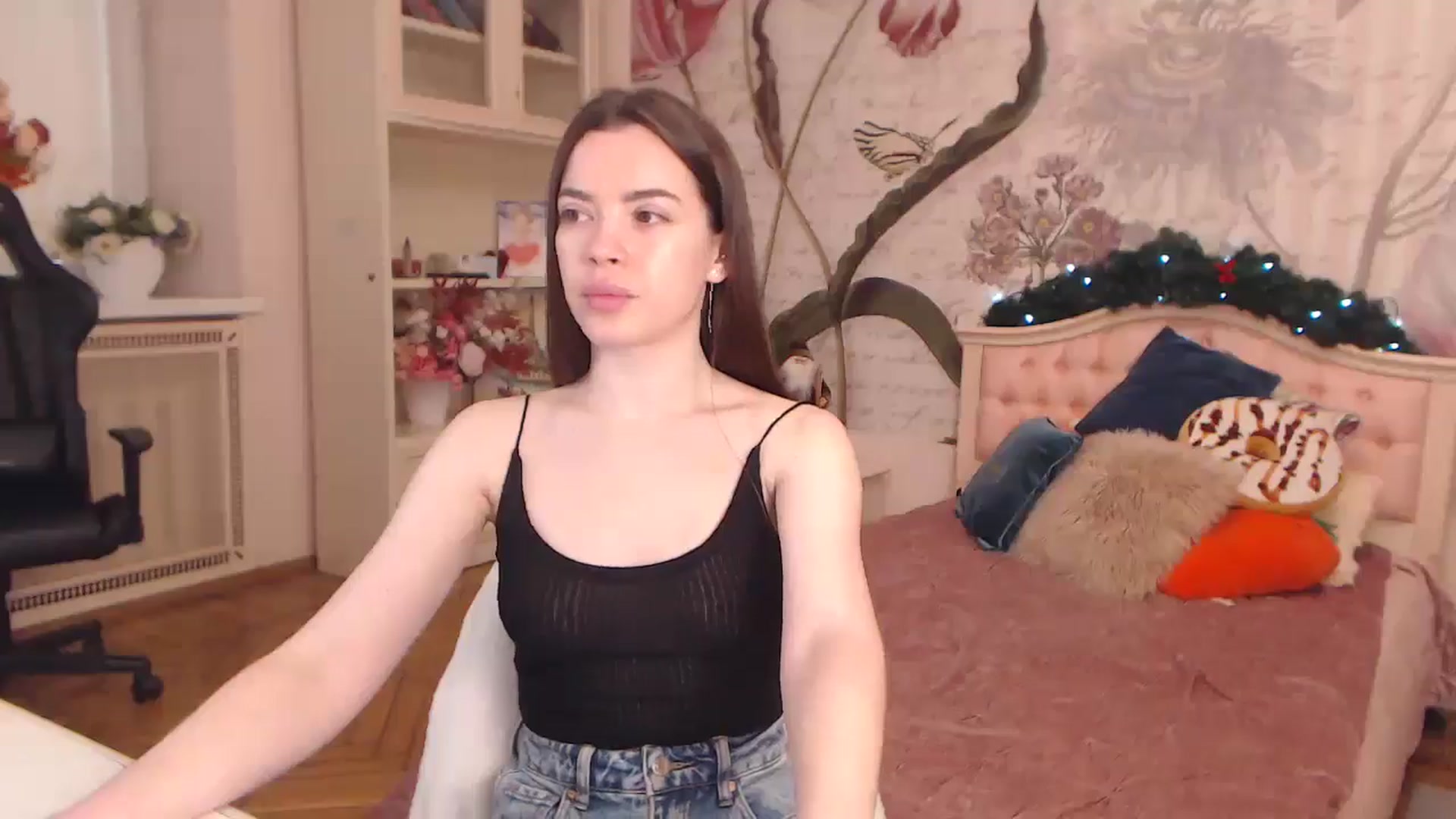 Gallery image thumbnail from Alisha_Norris's myfreecams stream on, 01/03/2025, 10:04 image 11 of 20