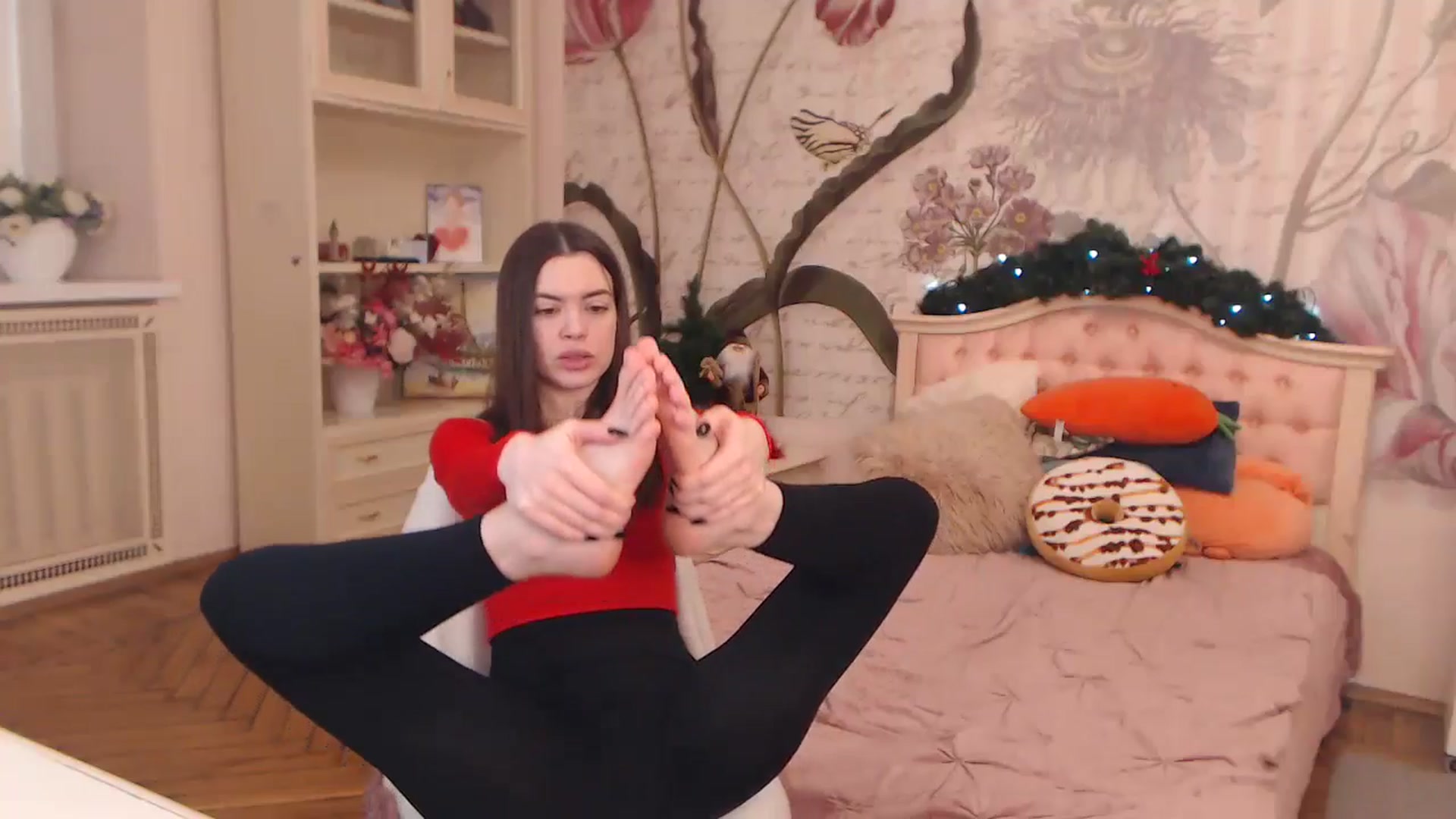 Gallery image thumbnail from Alisha_Norris's myfreecams stream on, 01/19/2025, 10:52 image 16 of 20