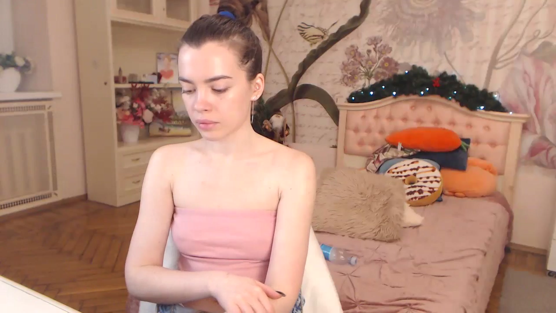 Gallery image thumbnail from Alisha_Norris's myfreecams stream on, 01/20/2025, 11:23 image 5 of 20