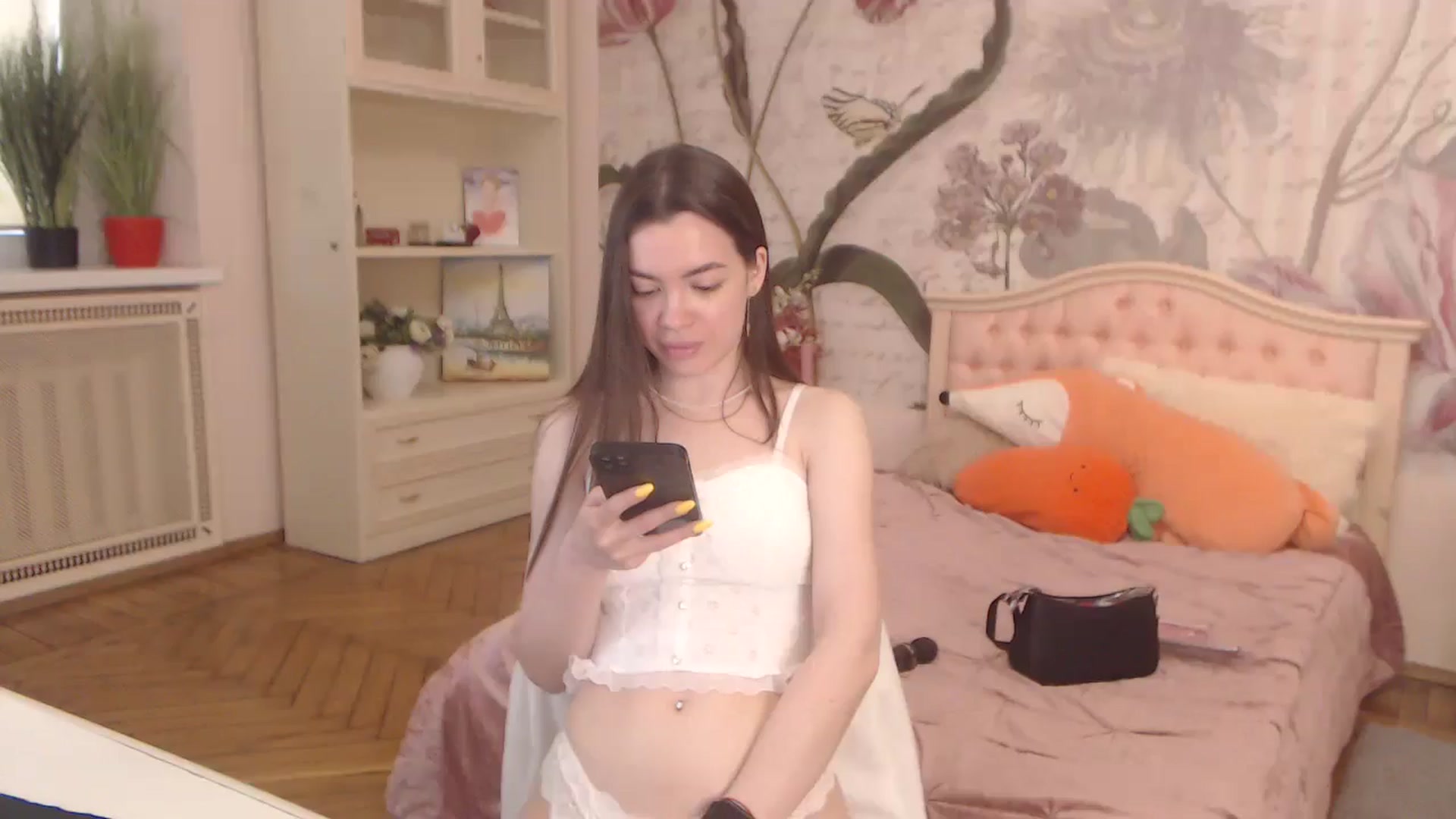 Gallery image thumbnail from Alisha_Norris's myfreecams stream on, 04/16/2025, 08:24 image 7 of 20