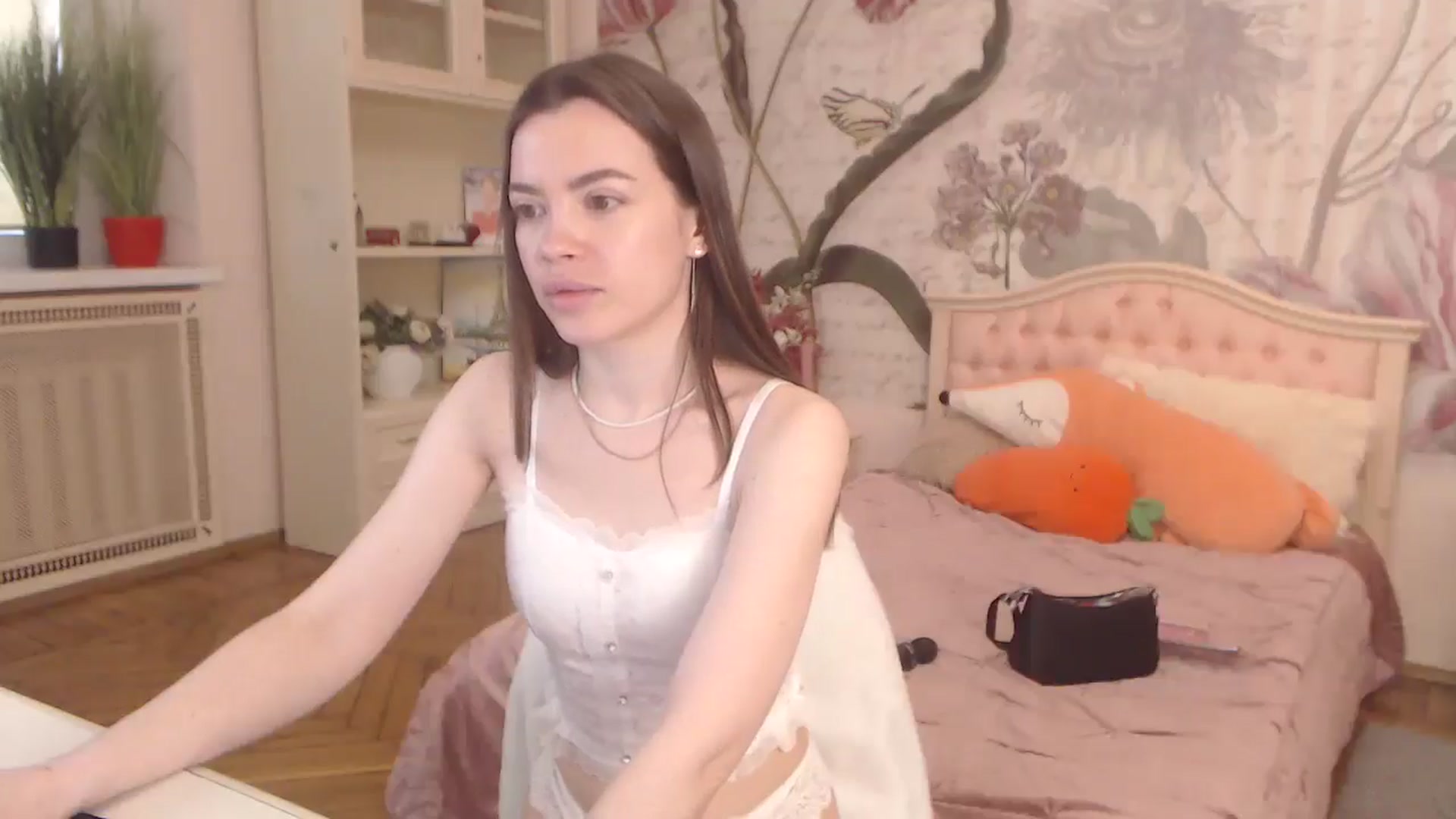 Gallery image thumbnail from Alisha_Norris's myfreecams stream on, 04/16/2025, 08:24 image 8 of 20