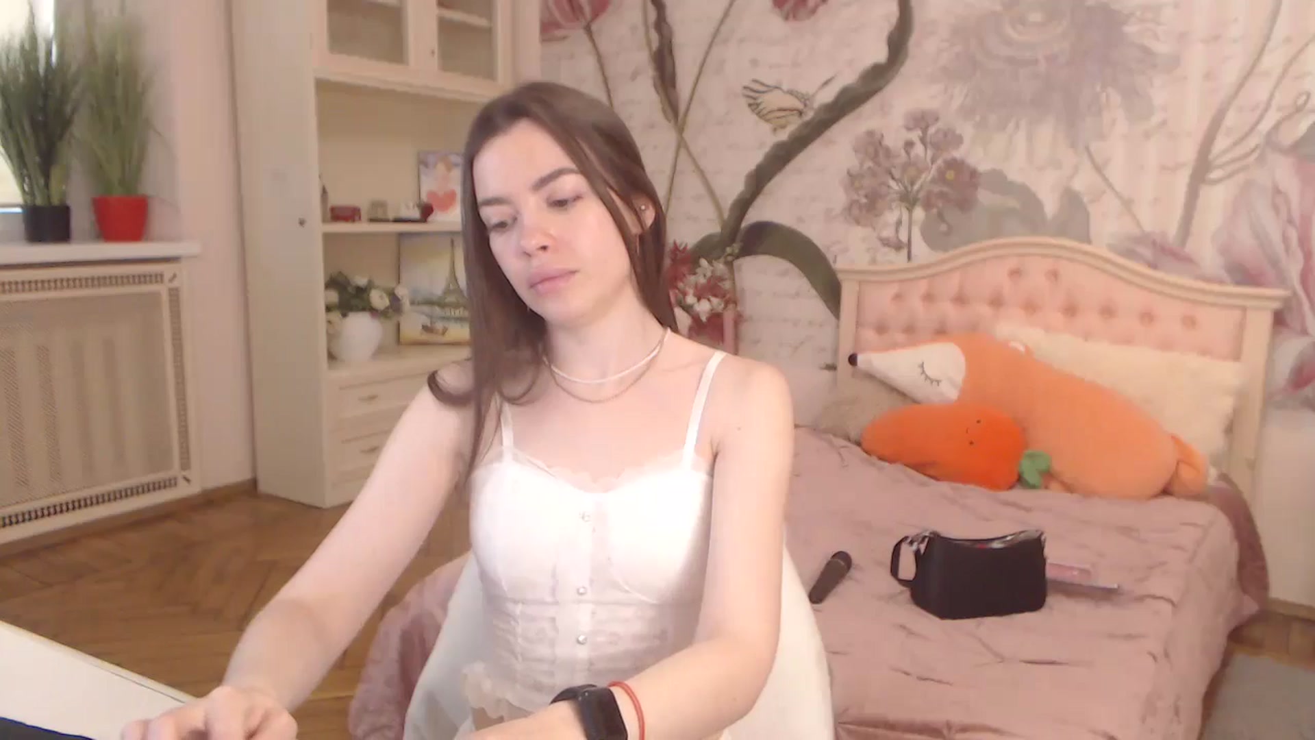 Gallery image thumbnail from Alisha_Norris's myfreecams stream on, 04/16/2025, 08:24 image 17 of 20