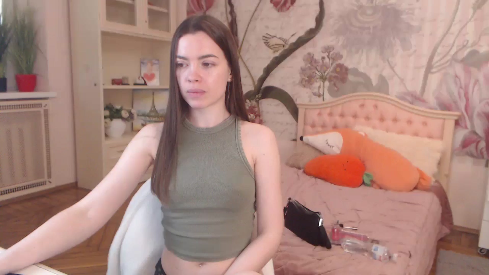 Gallery image thumbnail from Alisha_Norris's myfreecams stream on, 04/18/2025, 08:22 image 19 of 20