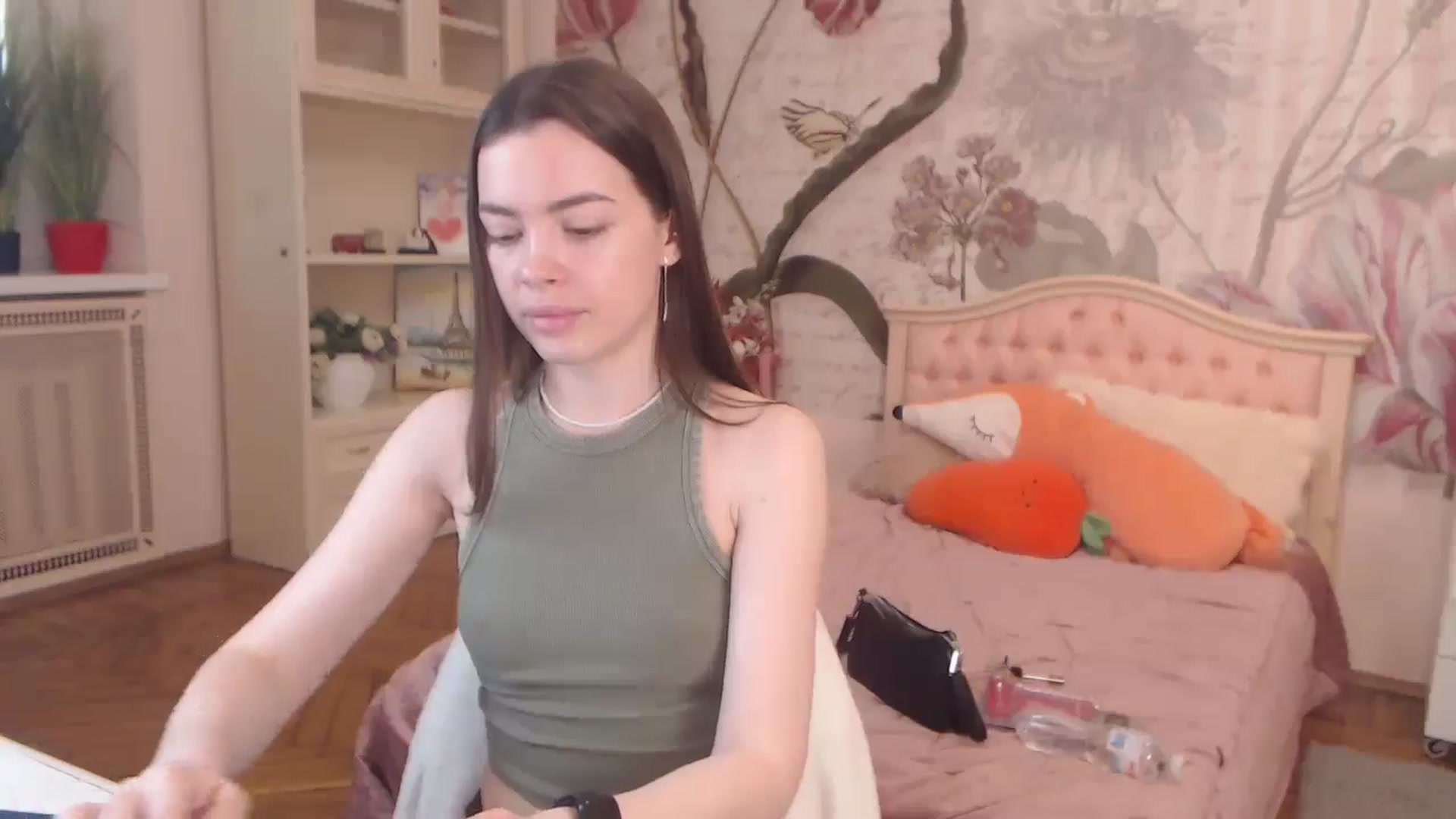 Gallery image thumbnail from Alisha_Norris's myfreecams stream on, 04/18/2025, 08:22 image 7 of 20