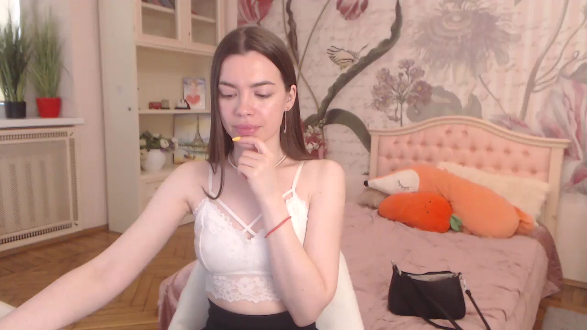 Gallery image thumbnail from Alisha_Norris's myfreecams stream on, 04/20/2025, 07:54 image 17 of 20