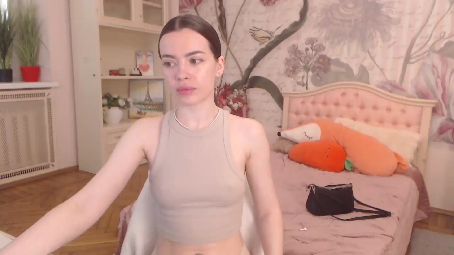 Gallery image thumbnail from Alisha_Norris's myfreecams stream on, 04/21/2025, 07:34 image 5 of 20