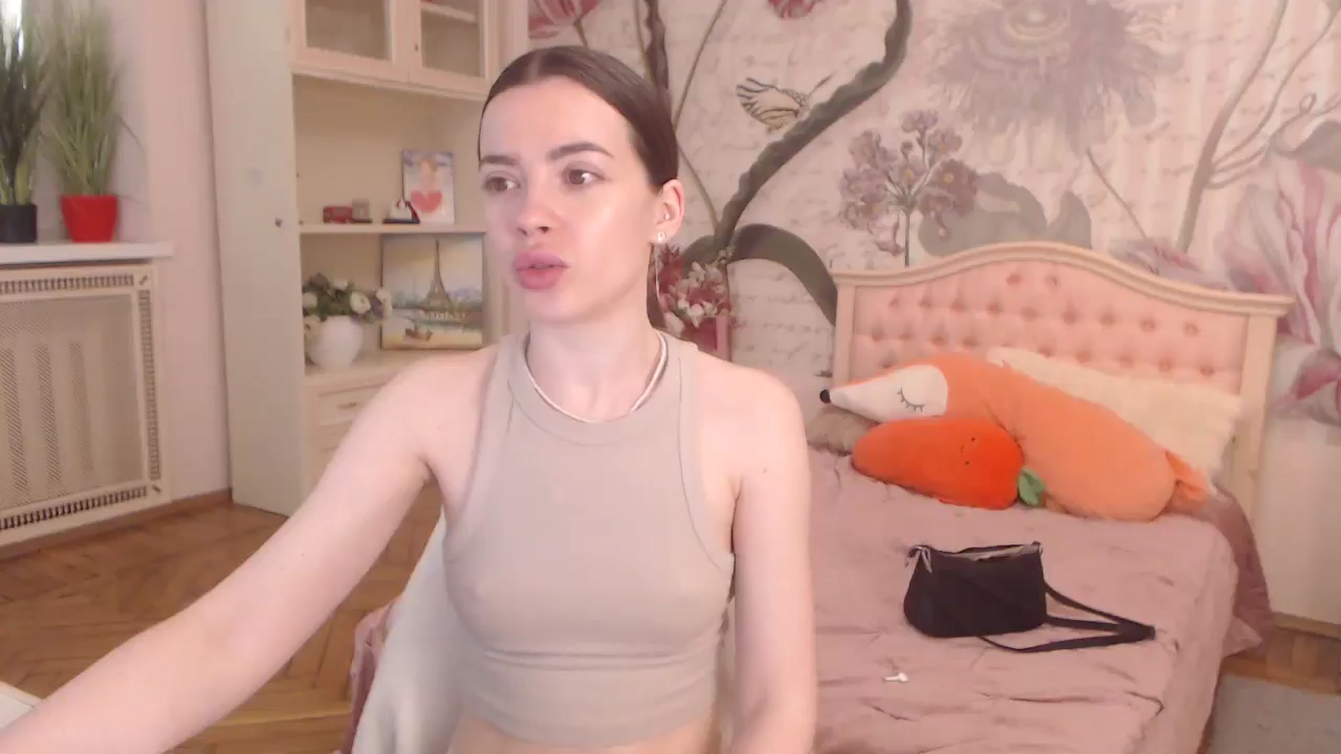 Gallery image thumbnail from Alisha_Norris's myfreecams stream on, 04/21/2025, 07:34 image 1 of 20