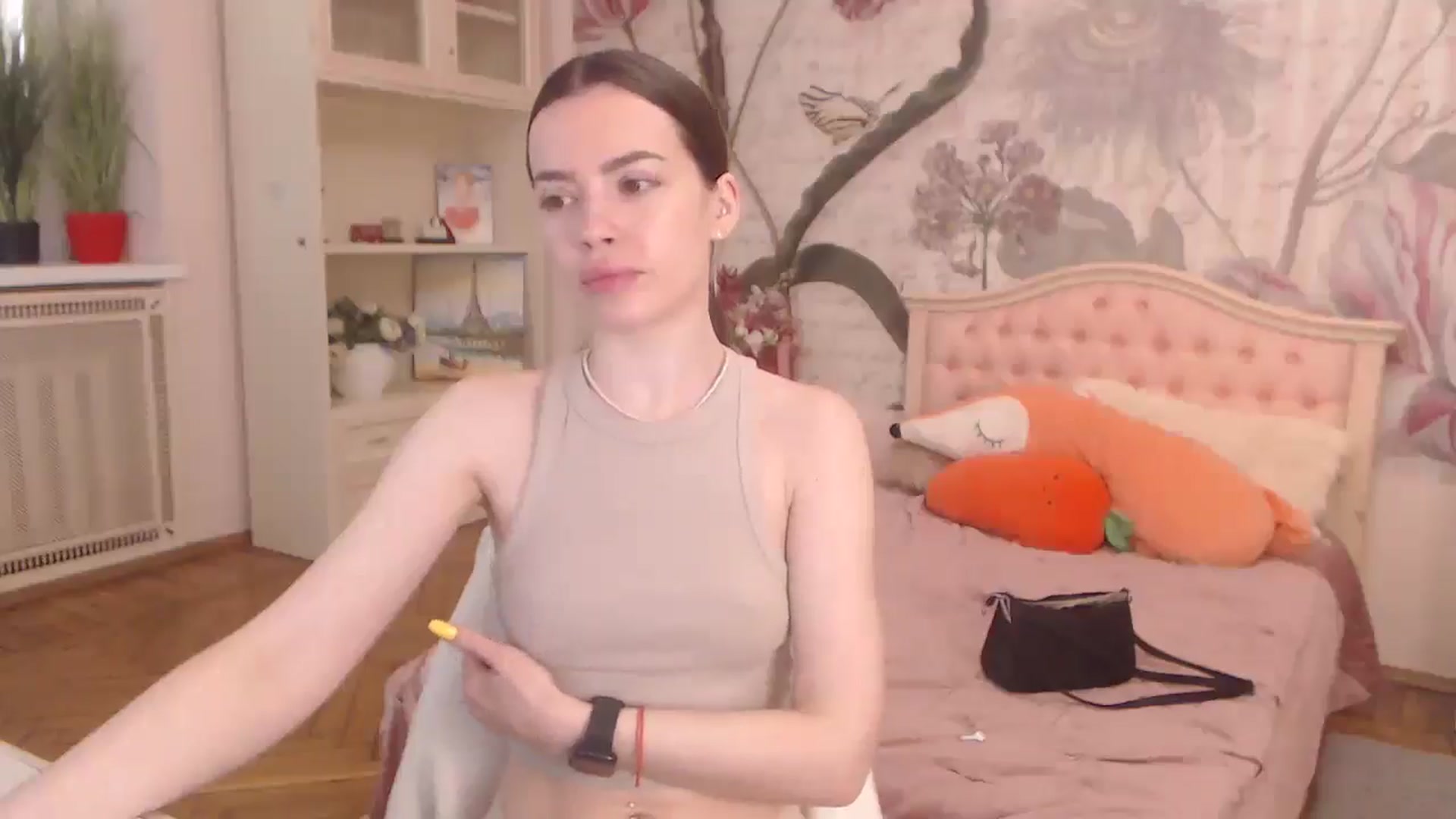Gallery image thumbnail from Alisha_Norris's myfreecams stream on, 04/21/2025, 07:34 image 7 of 20