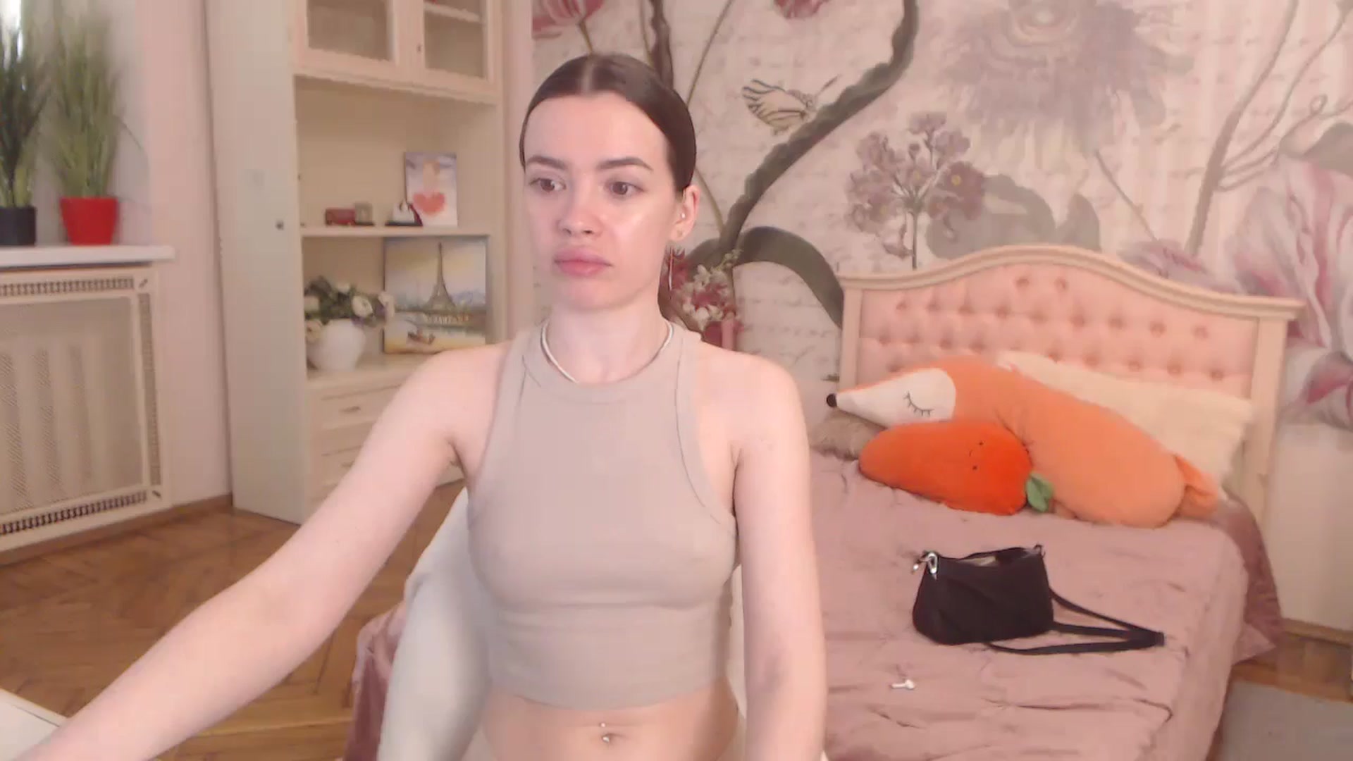 Gallery image thumbnail from Alisha_Norris's myfreecams stream on, 04/21/2025, 08:41 image 6 of 20
