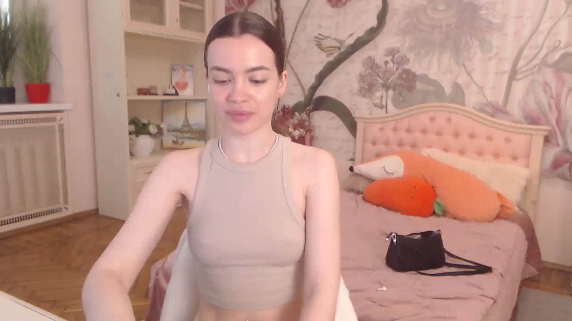 Gallery image thumbnail from Alisha_Norris's myfreecams stream on, 04/21/2025, 08:41 image 15 of 20