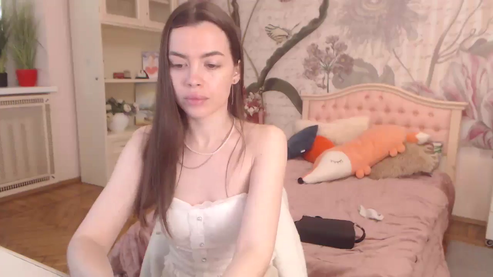 Gallery image thumbnail from Alisha_Norris's myfreecams stream on, 04/25/2025, 08:47 image 4 of 20