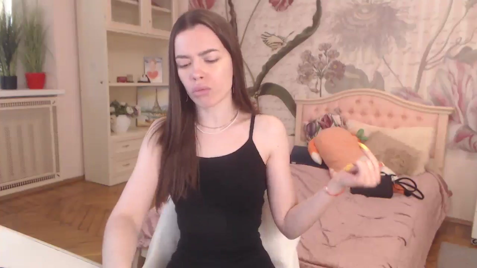 Gallery image thumbnail from Alisha_Norris's myfreecams stream on, 04/30/2025, 08:25 image 5 of 20
