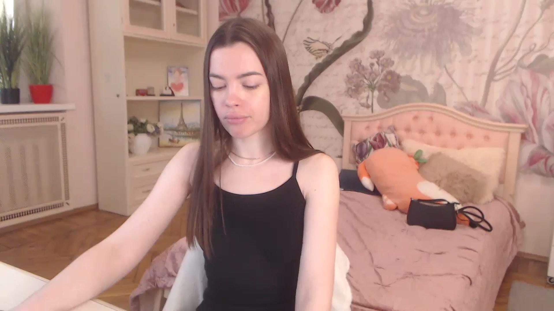 Gallery image thumbnail from Alisha_Norris's myfreecams stream on, 04/30/2025, 08:25 image 18 of 20