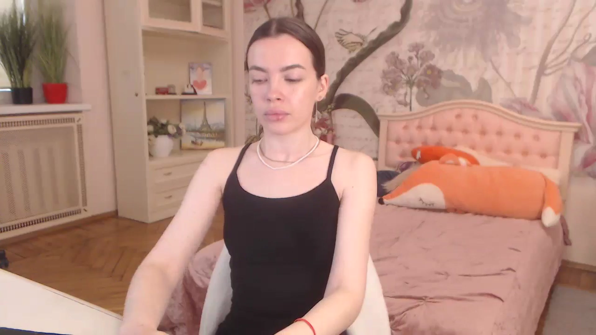 Gallery image thumbnail from Alisha_Norris's myfreecams stream on, 05/06/2025, 08:00 image 17 of 20