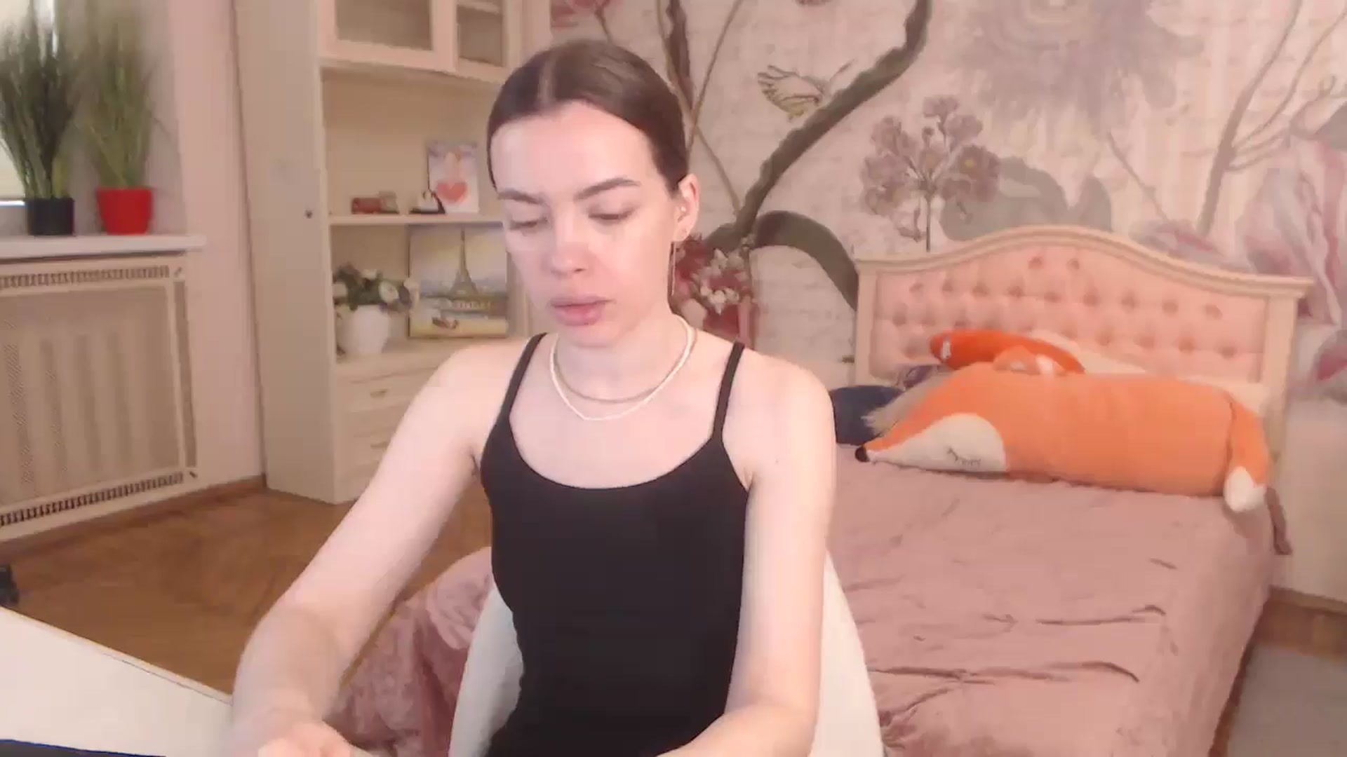 Gallery image thumbnail from Alisha_Norris's myfreecams stream on, 05/06/2025, 08:00 image 18 of 20