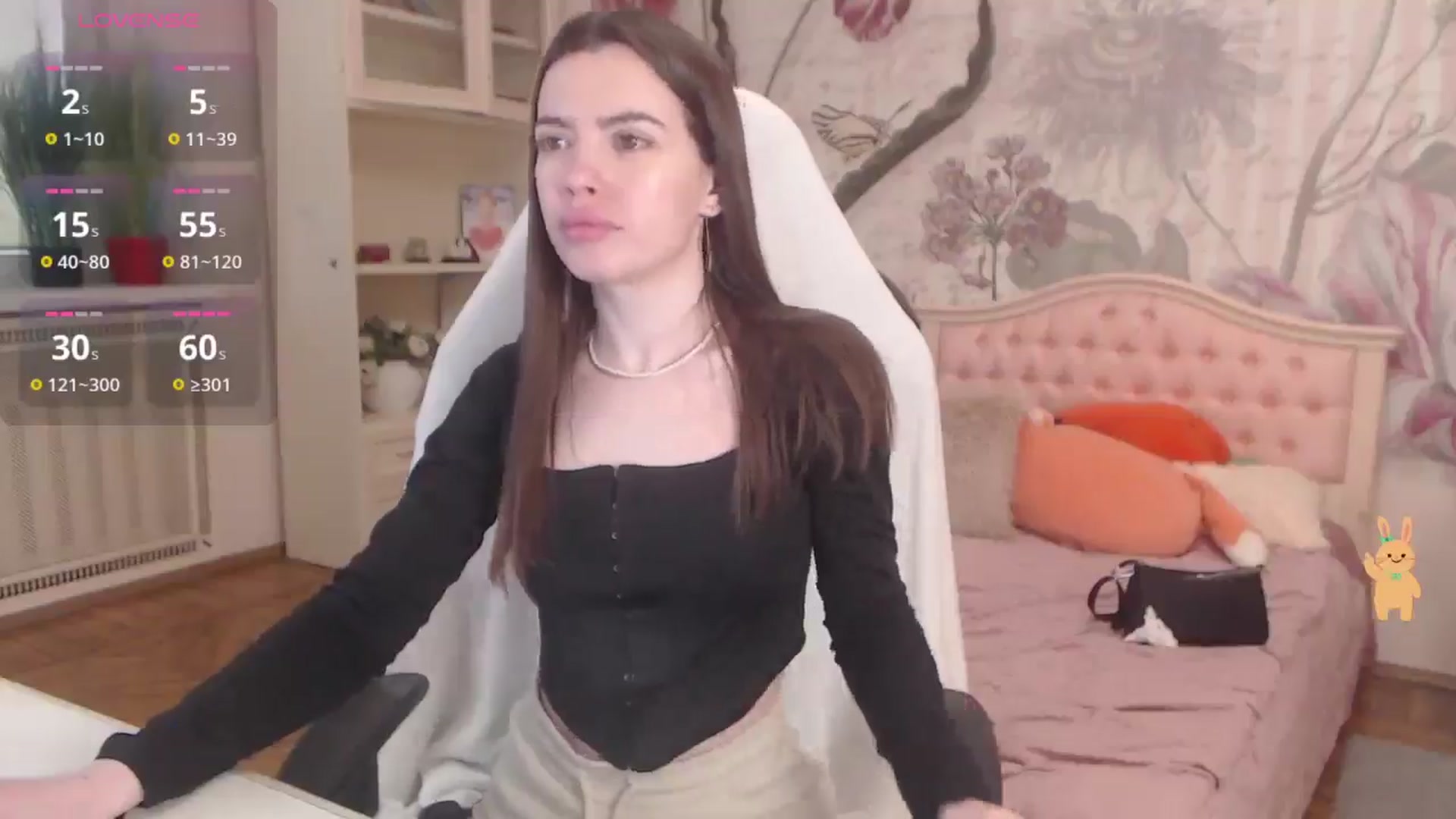 Gallery image thumbnail from Alisha_Norris's myfreecams stream on, 05/16/2025, 09:04 image 17 of 20