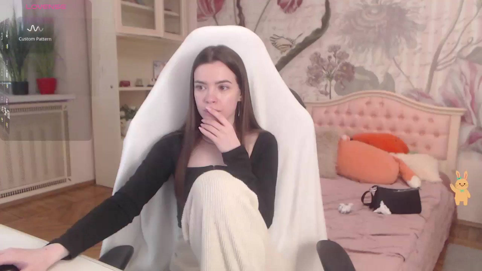 Gallery image thumbnail from Alisha_Norris's myfreecams stream on, 05/16/2025, 09:04 image 5 of 20