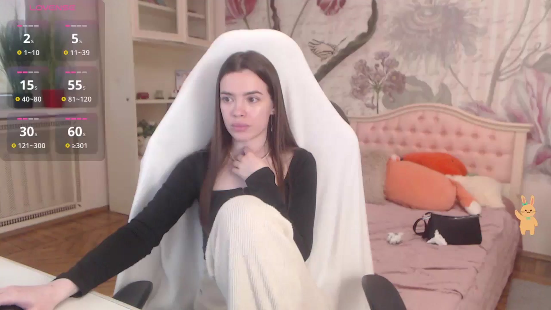 Gallery image thumbnail from Alisha_Norris's myfreecams stream on, 05/16/2025, 09:04 image 3 of 20