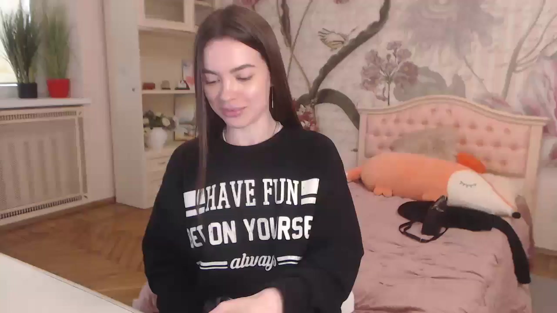 Gallery image thumbnail from Alisha_Norris's myfreecams stream on, 05/19/2025, 08:57 image 11 of 20