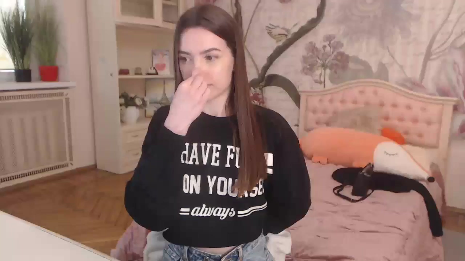 Gallery image thumbnail from Alisha_Norris's myfreecams stream on, 05/19/2025, 08:57 image 10 of 20