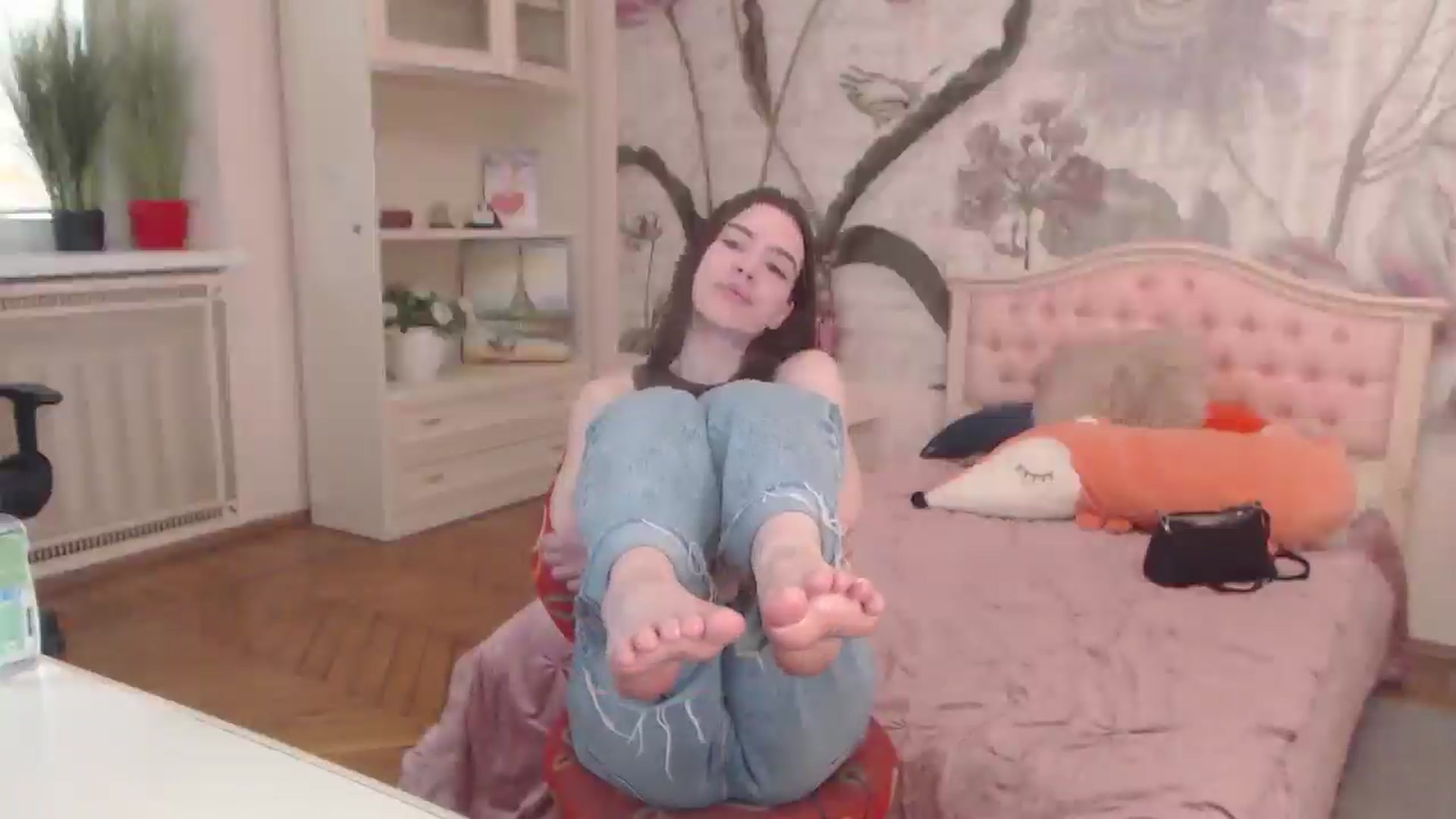 Gallery image thumbnail from Alisha_Norris's myfreecams stream on, 05/26/2025, 08:44 image 3 of 20