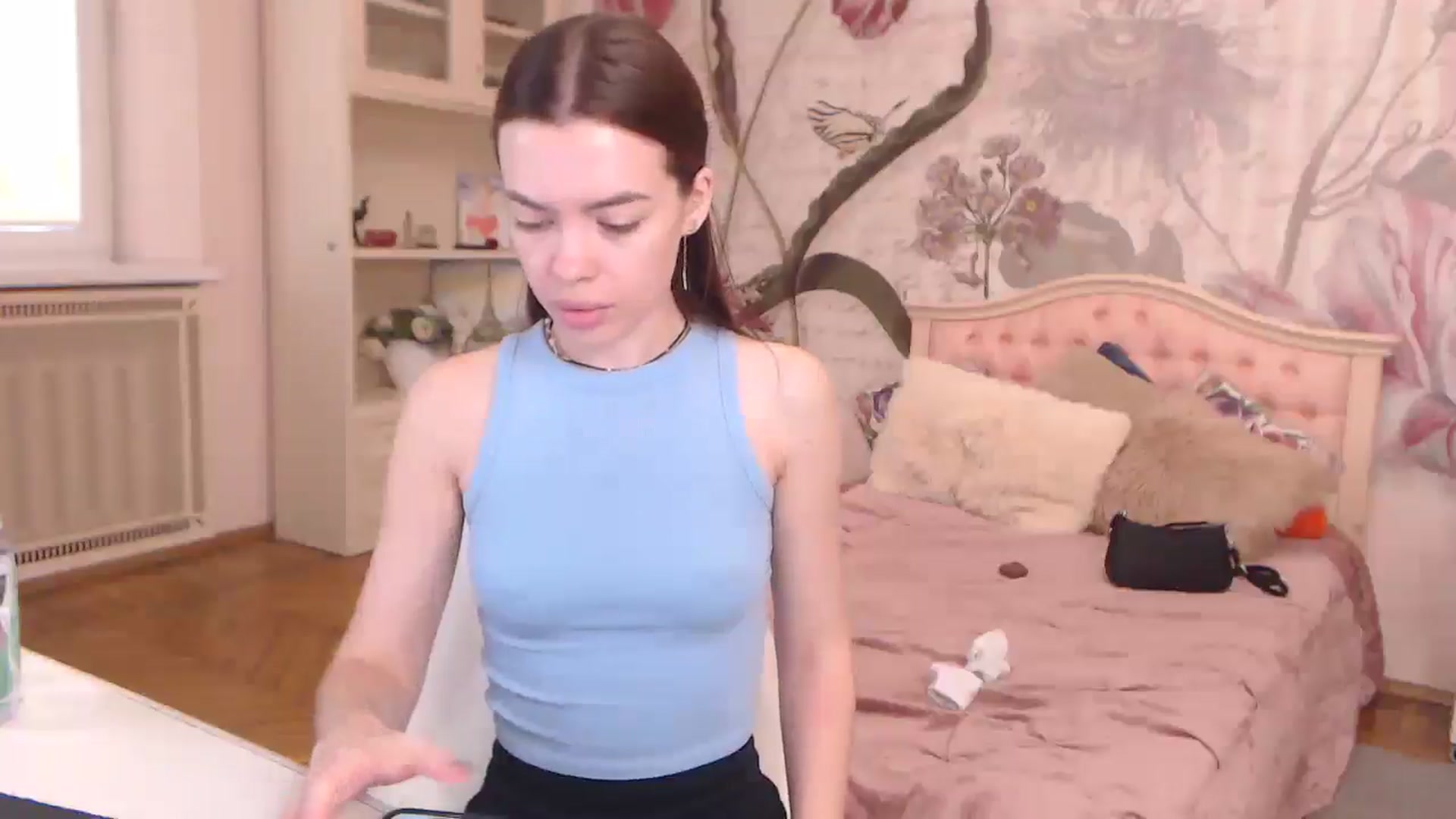Gallery image thumbnail from Alisha_Norris's myfreecams stream on, 09/16/2025, 08:05 image 12 of 20
