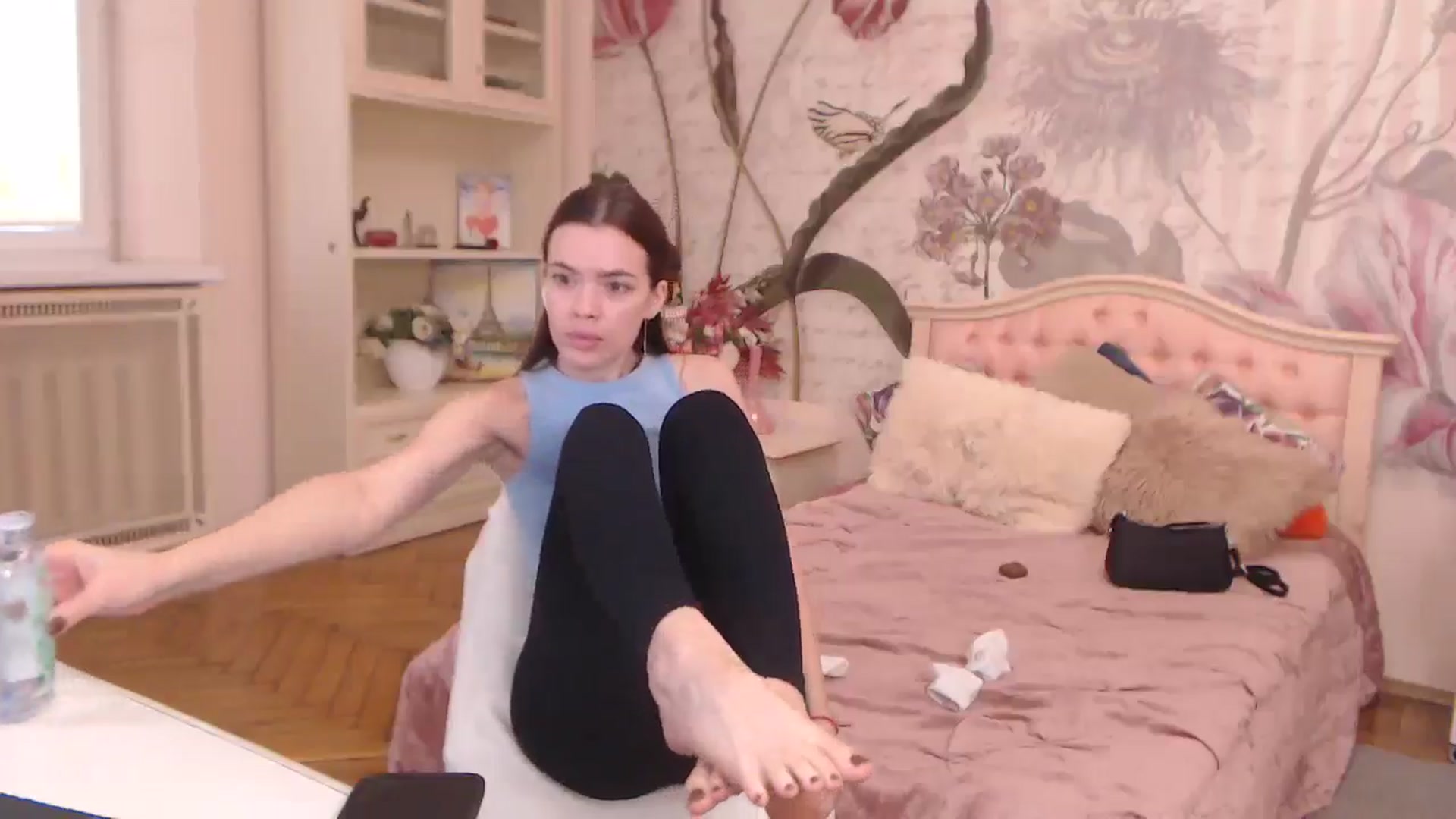 Gallery image thumbnail from Alisha_Norris's myfreecams stream on, 09/16/2025, 08:05 image 4 of 20