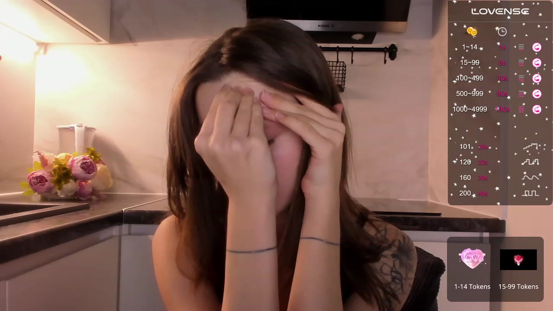 Gallery image thumbnail from AlissDi's myfreecams stream on, 02/15/2024, 16:02 image 12 of 20