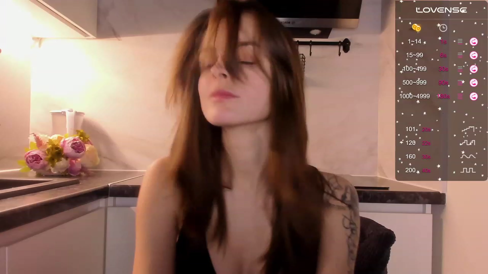 Gallery image thumbnail from AlissDi's myfreecams stream on, 02/15/2024, 16:02 image 13 of 20