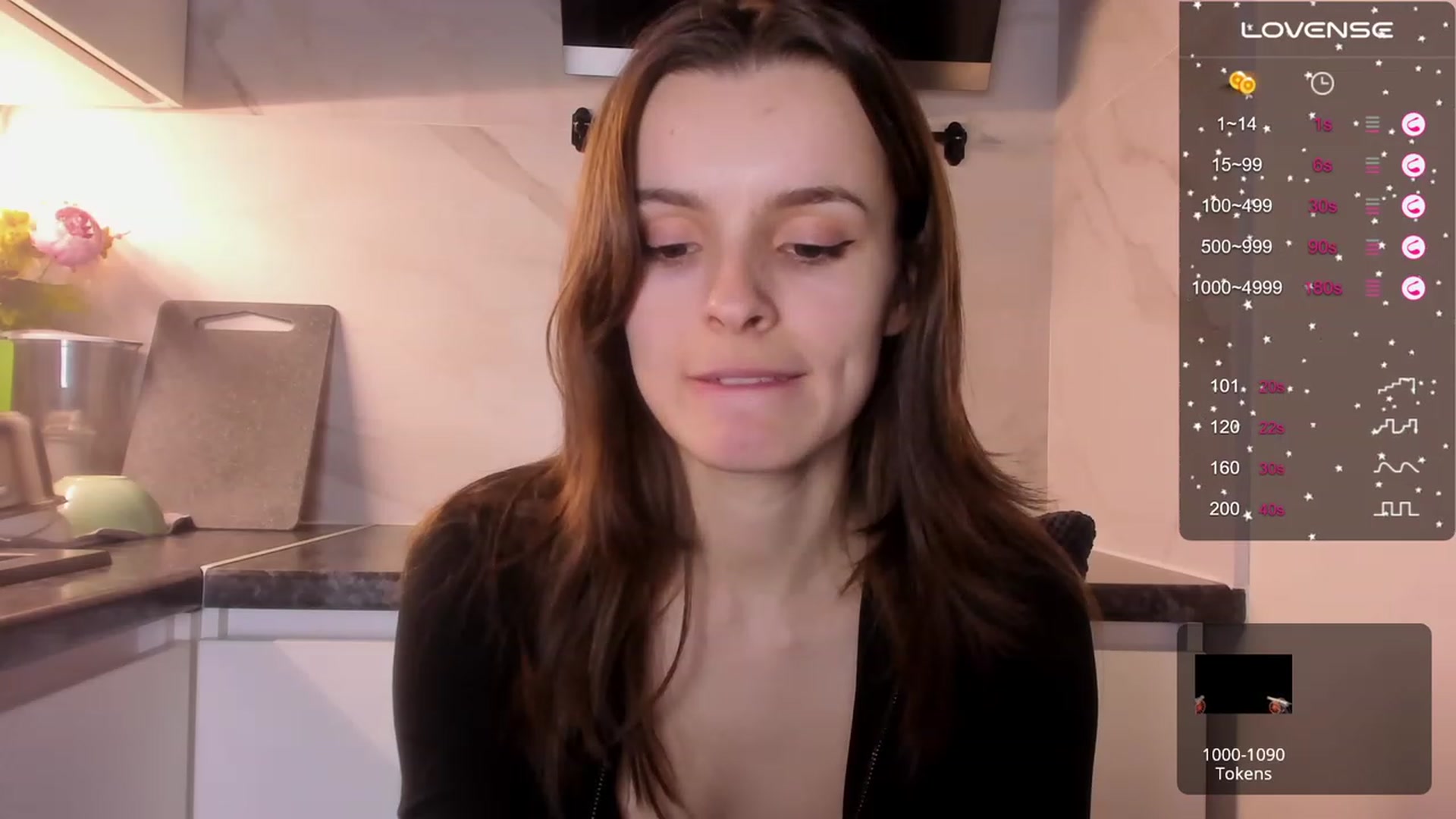 Gallery image thumbnail from AlissDi's myfreecams stream on, 03/03/2024, 16:37 image 18 of 20