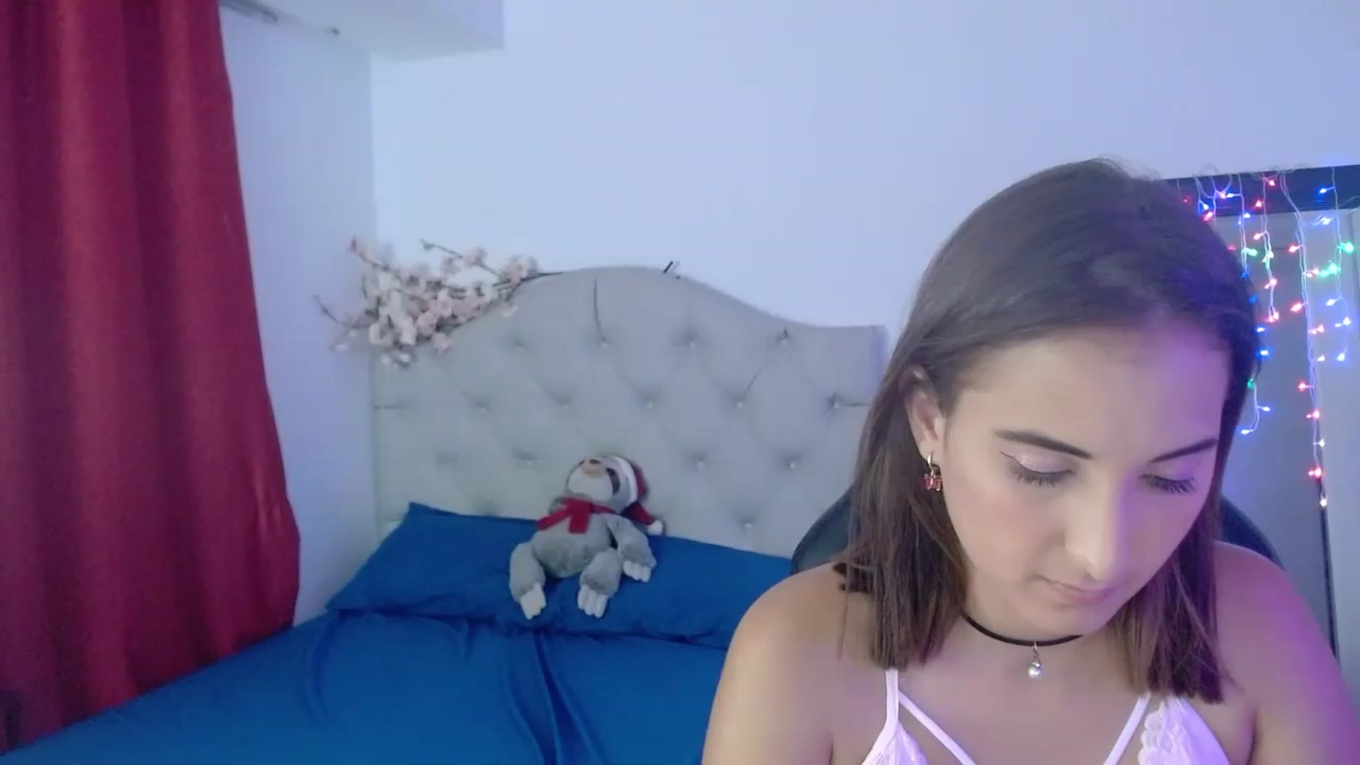 Gallery image thumbnail from Aliss_xoxo's myfreecams stream on, 03/05/2023, 09:14 image 13 of 20