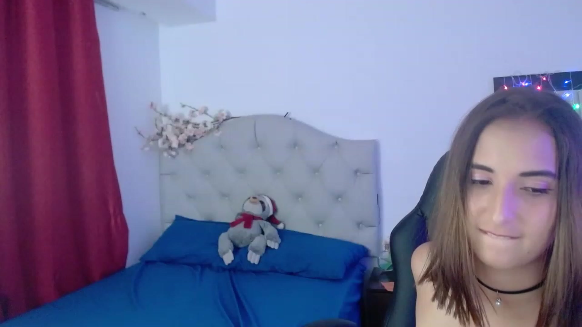 Gallery image thumbnail from Aliss_xoxo's myfreecams stream on, 03/05/2023, 09:14 image 10 of 20