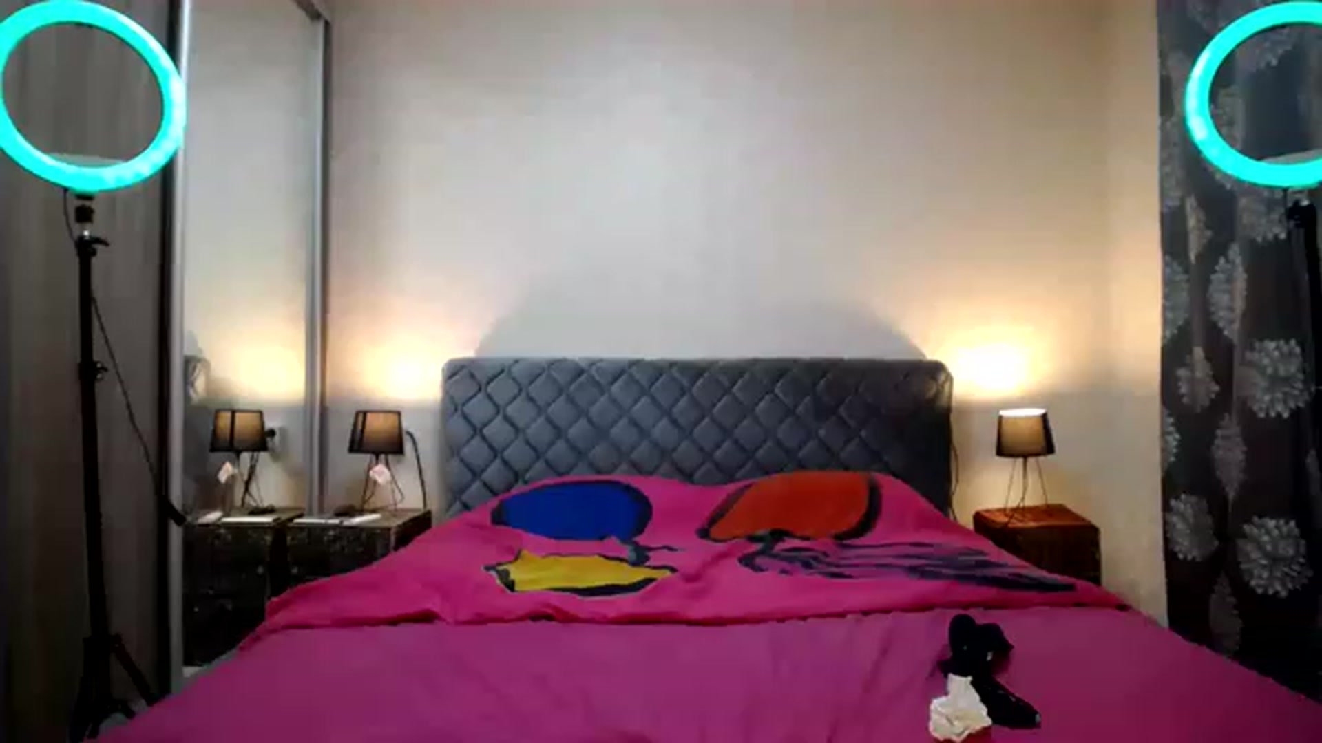 Gallery image thumbnail from AlissaMay's myfreecams stream on, 11/28/2022, 18:22 image 12 of 20
