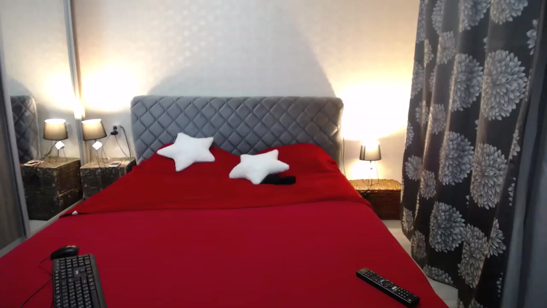 Gallery image thumbnail from AlissaMay's myfreecams stream on, 02/15/2023, 08:12 image 14 of 20