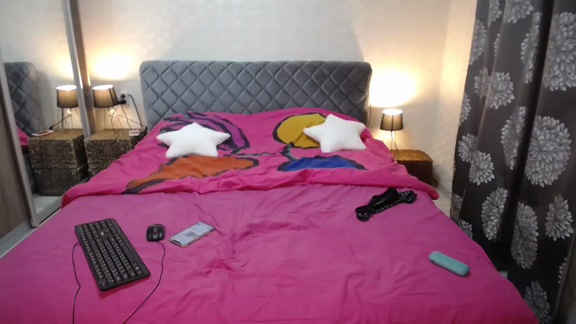 Gallery image thumbnail from AlissaMay's myfreecams stream on, 02/27/2023, 23:57 image 12 of 20