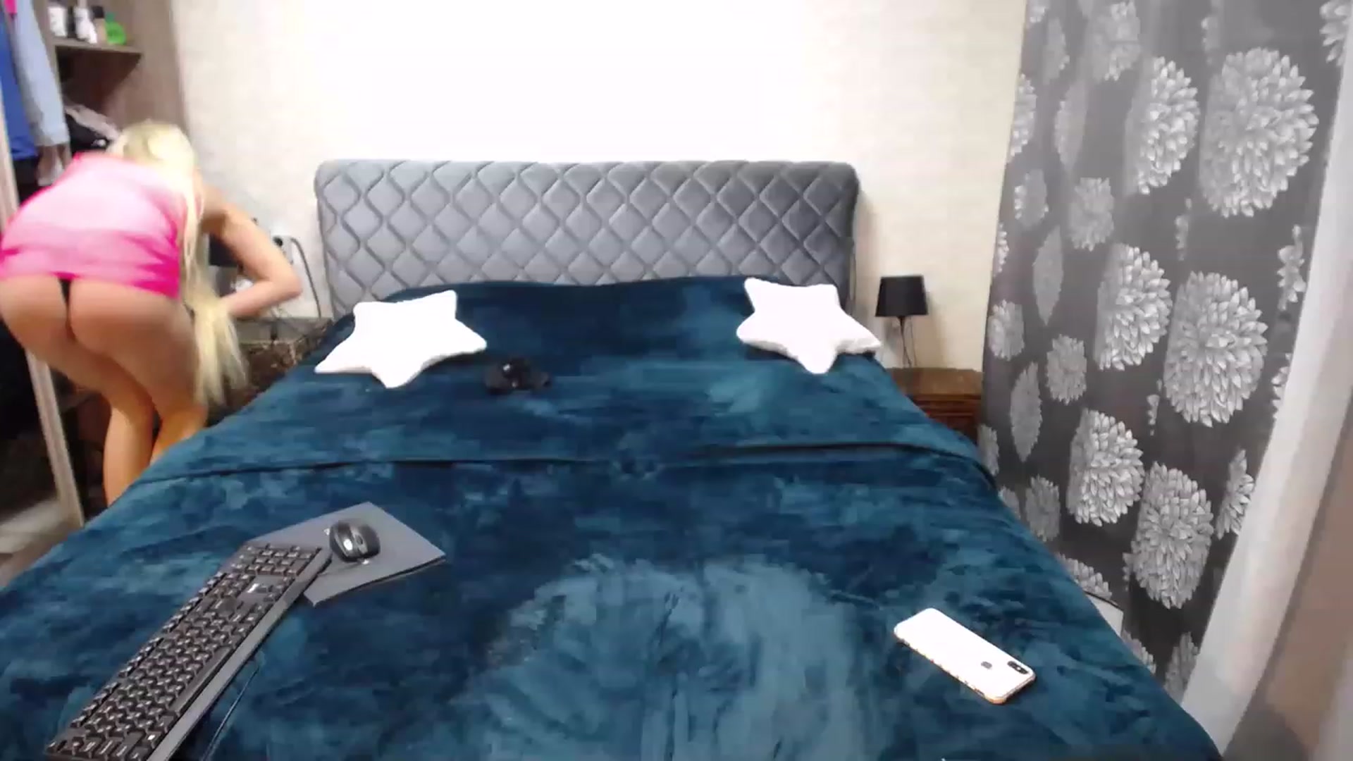 Gallery image thumbnail from AlissaMay's myfreecams stream on, 03/05/2023, 14:54 image 14 of 20