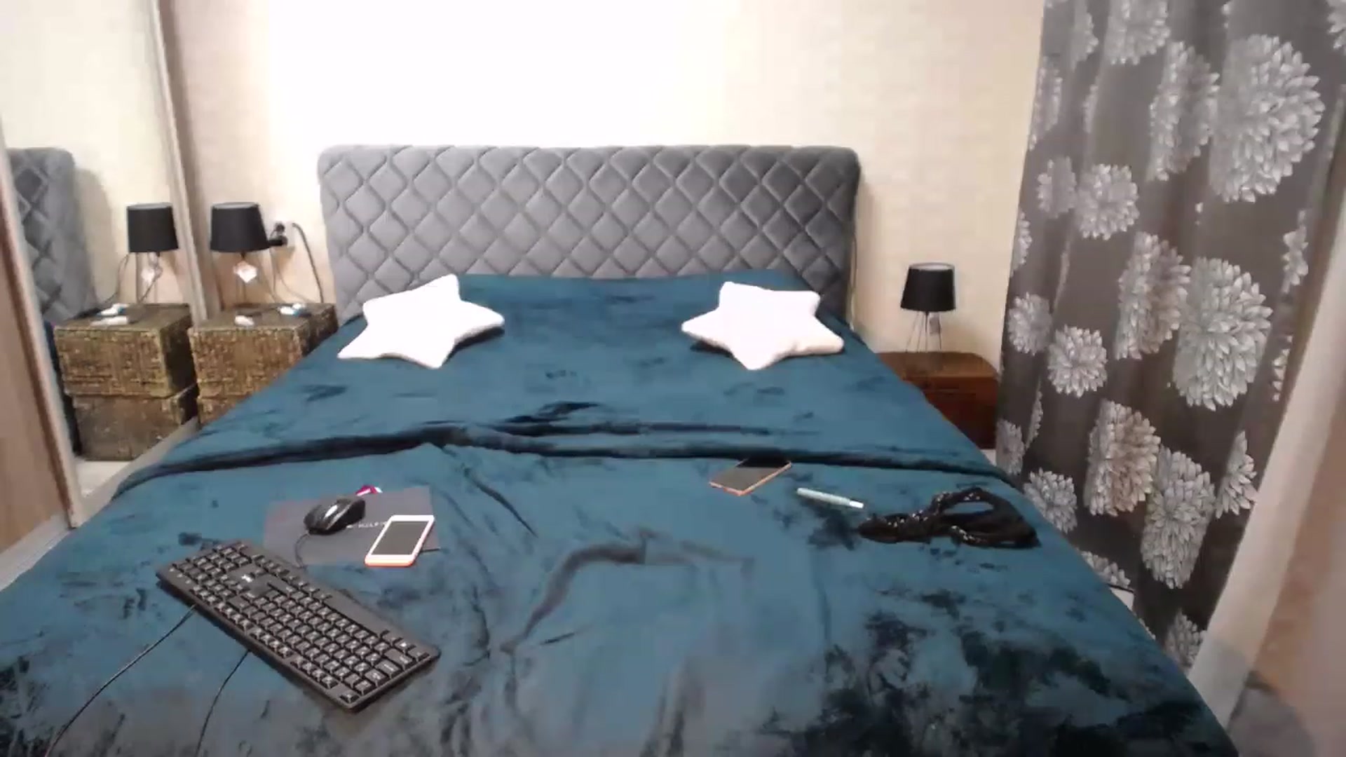 Gallery image thumbnail from AlissaMay's myfreecams stream on, 03/07/2023, 19:43 image 14 of 20
