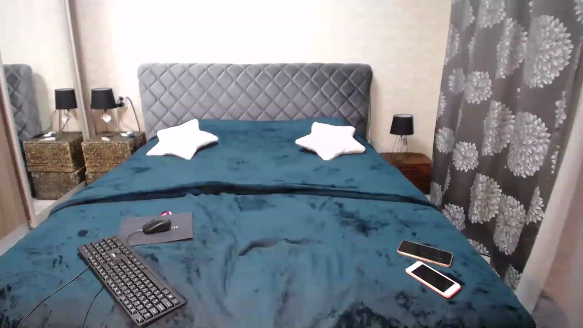 Gallery image thumbnail from AlissaMay's myfreecams stream on, 03/07/2023, 19:43 image 11 of 20