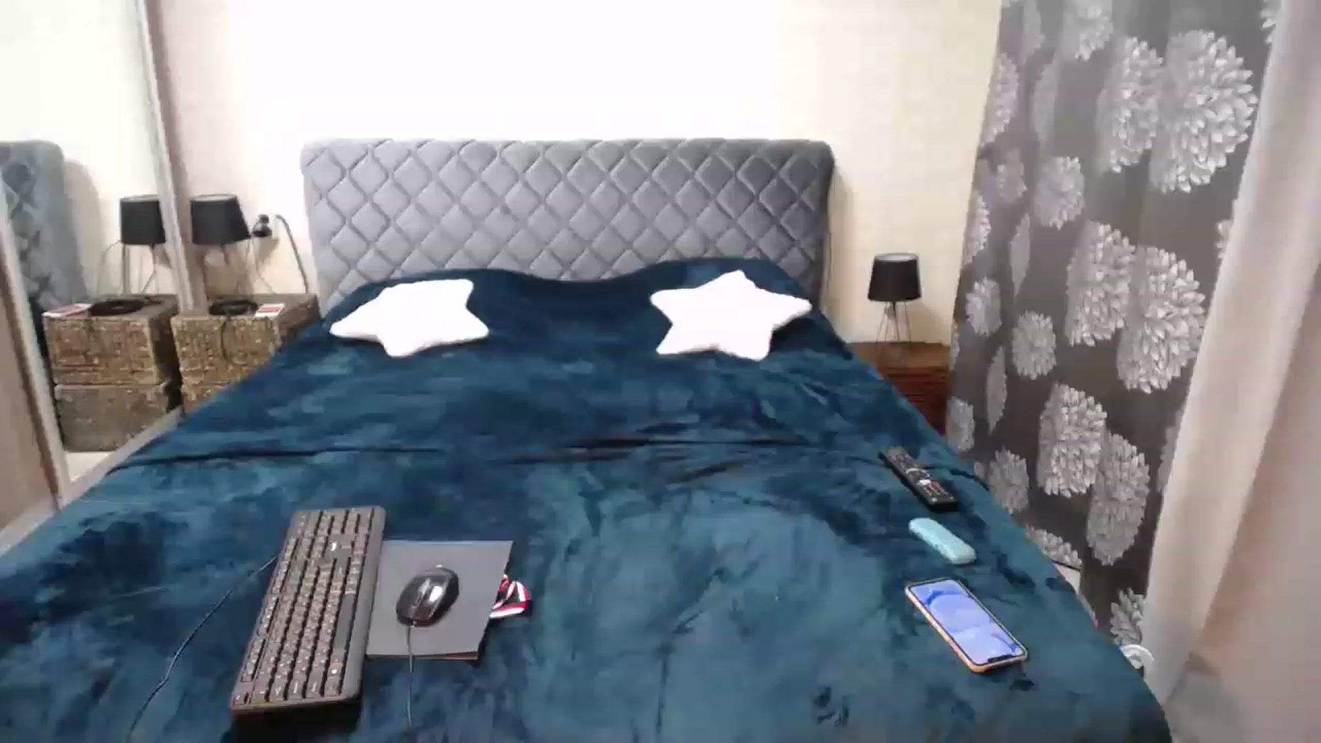 Gallery image thumbnail from AlissaMay's myfreecams stream on, 03/11/2023, 19:25 image 14 of 20